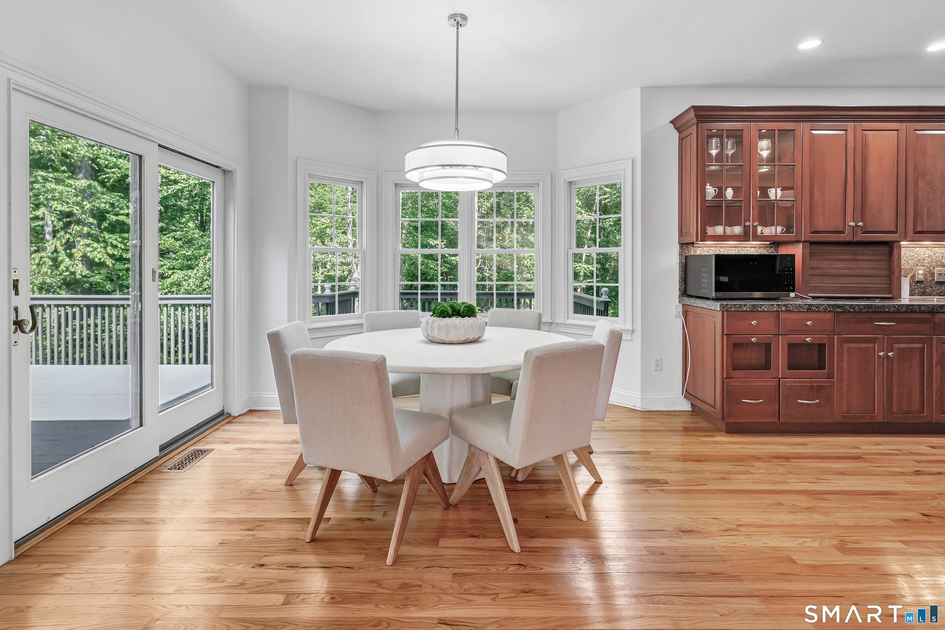 35 Hunting Ridge Road