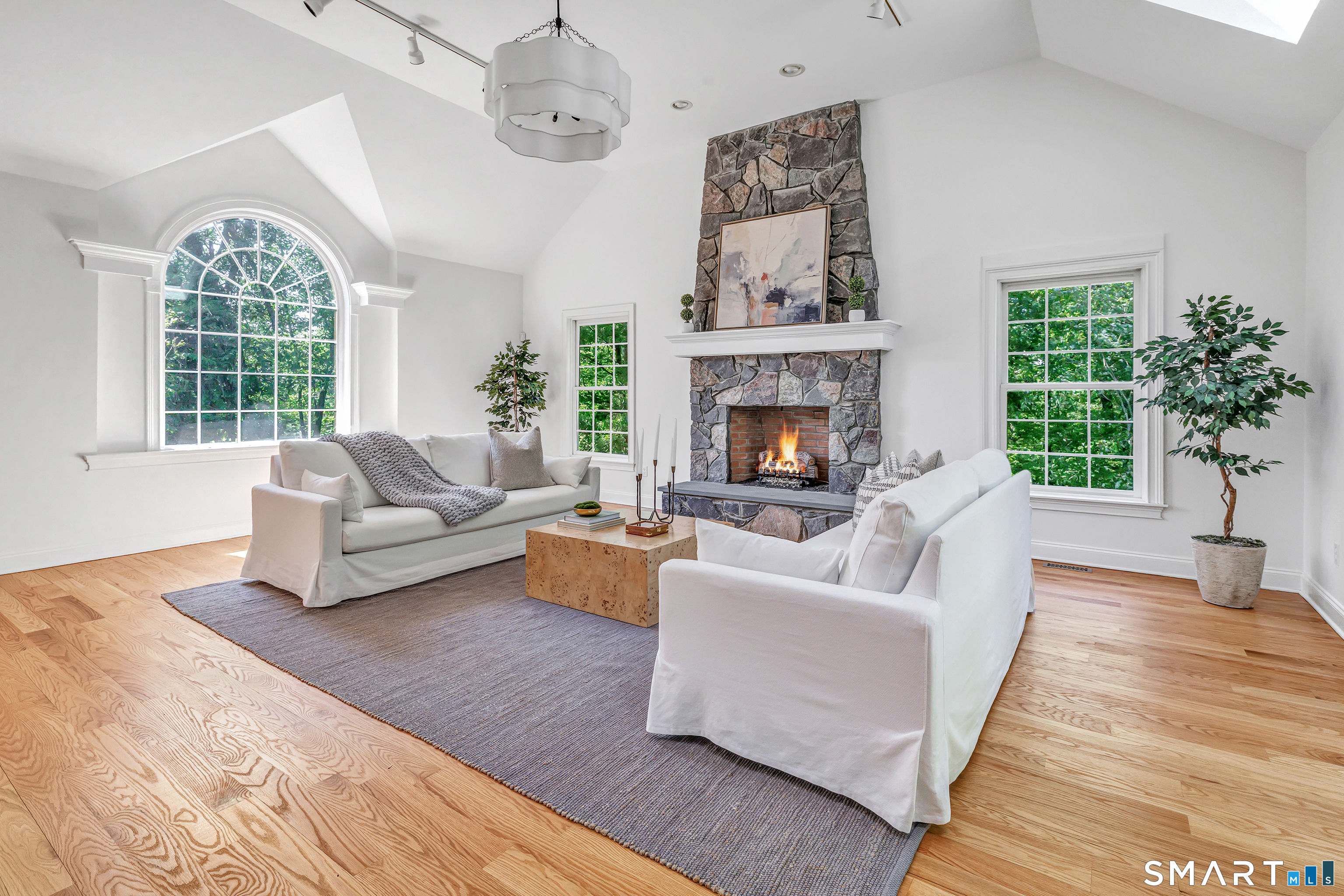 35 Hunting Ridge Road