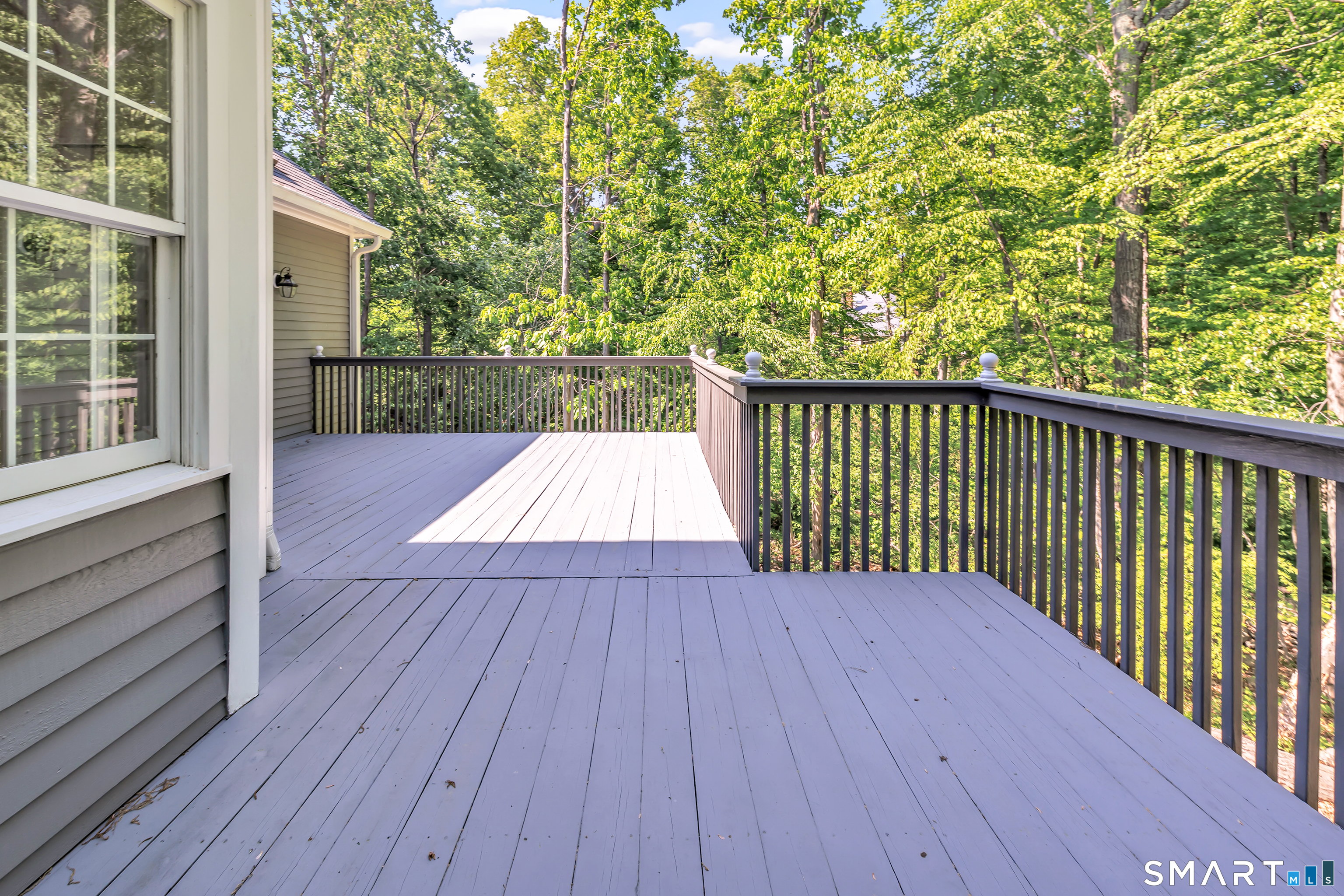 35 Hunting Ridge Road