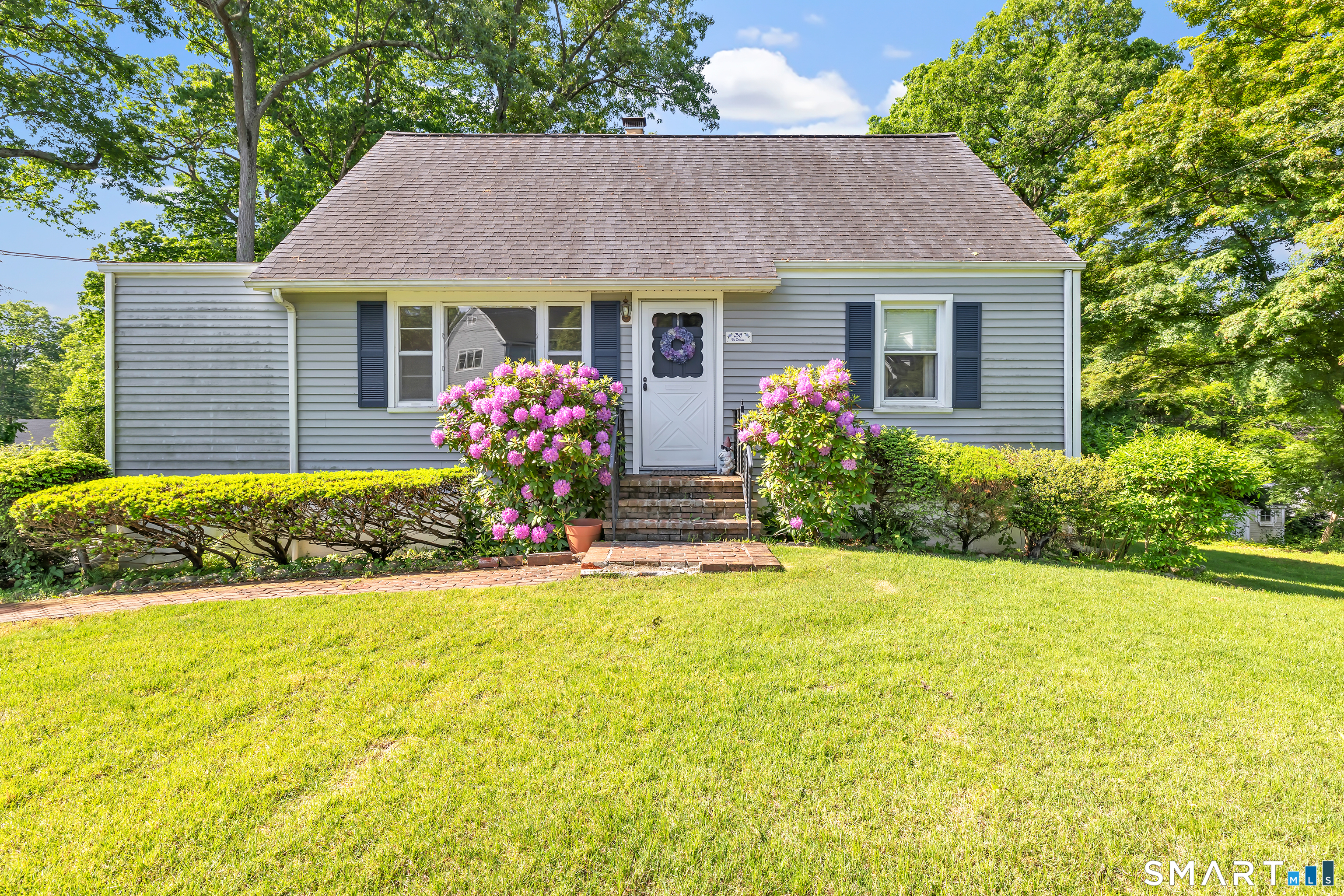 36 Romanock Place