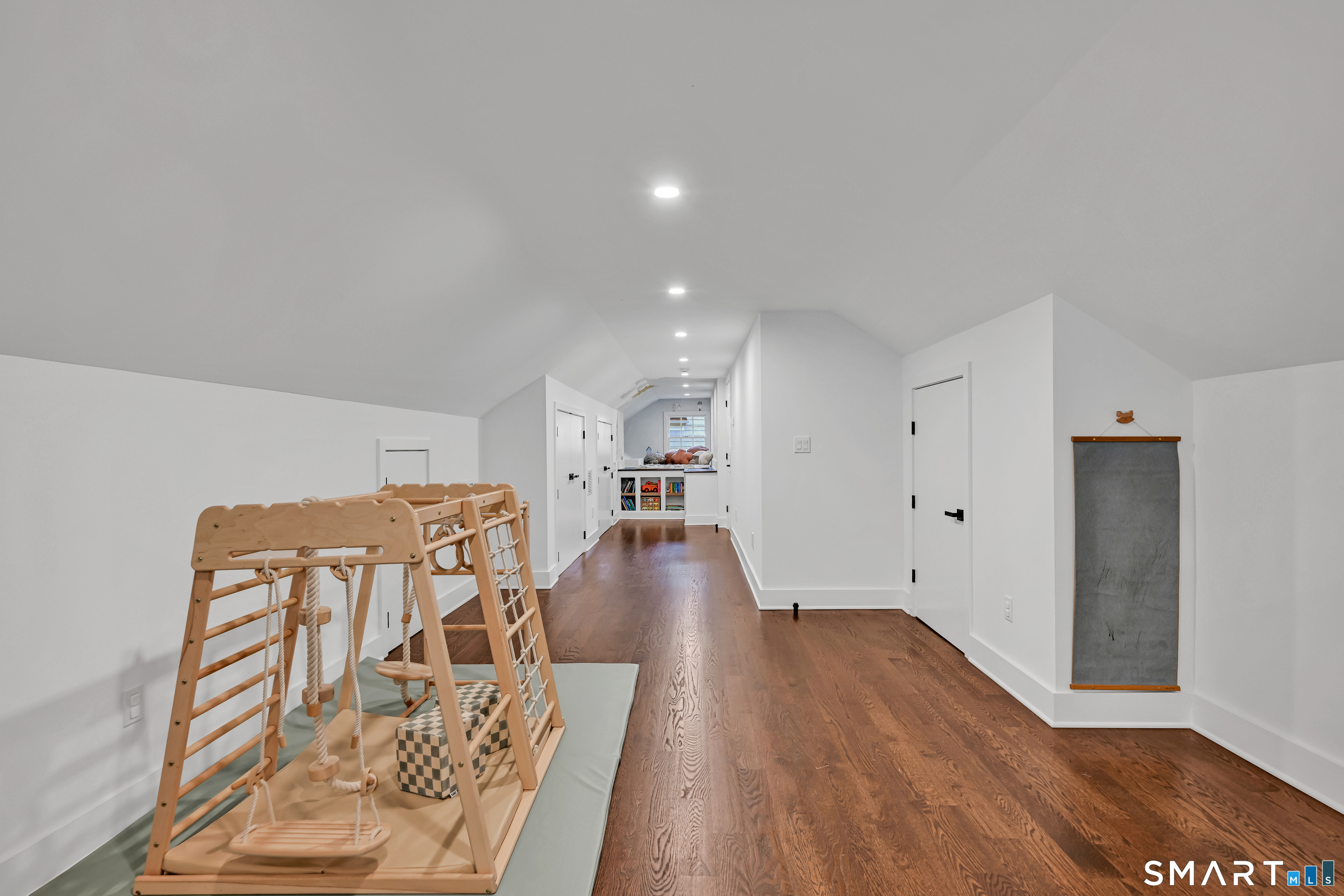 13 Hickory Drive