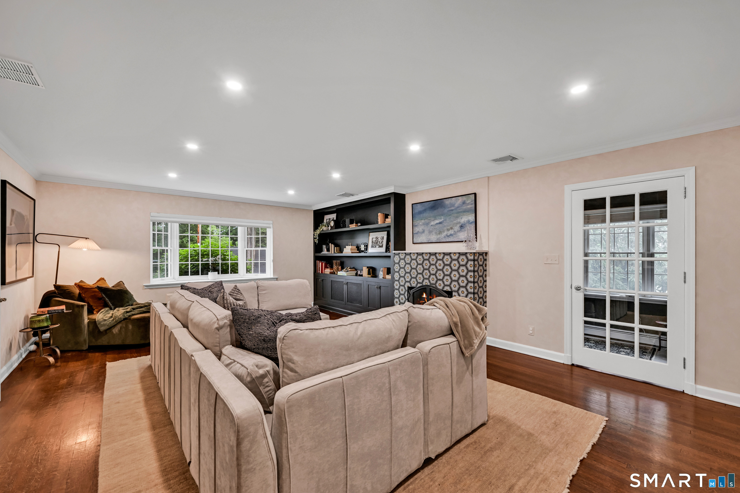 13 Hickory Drive