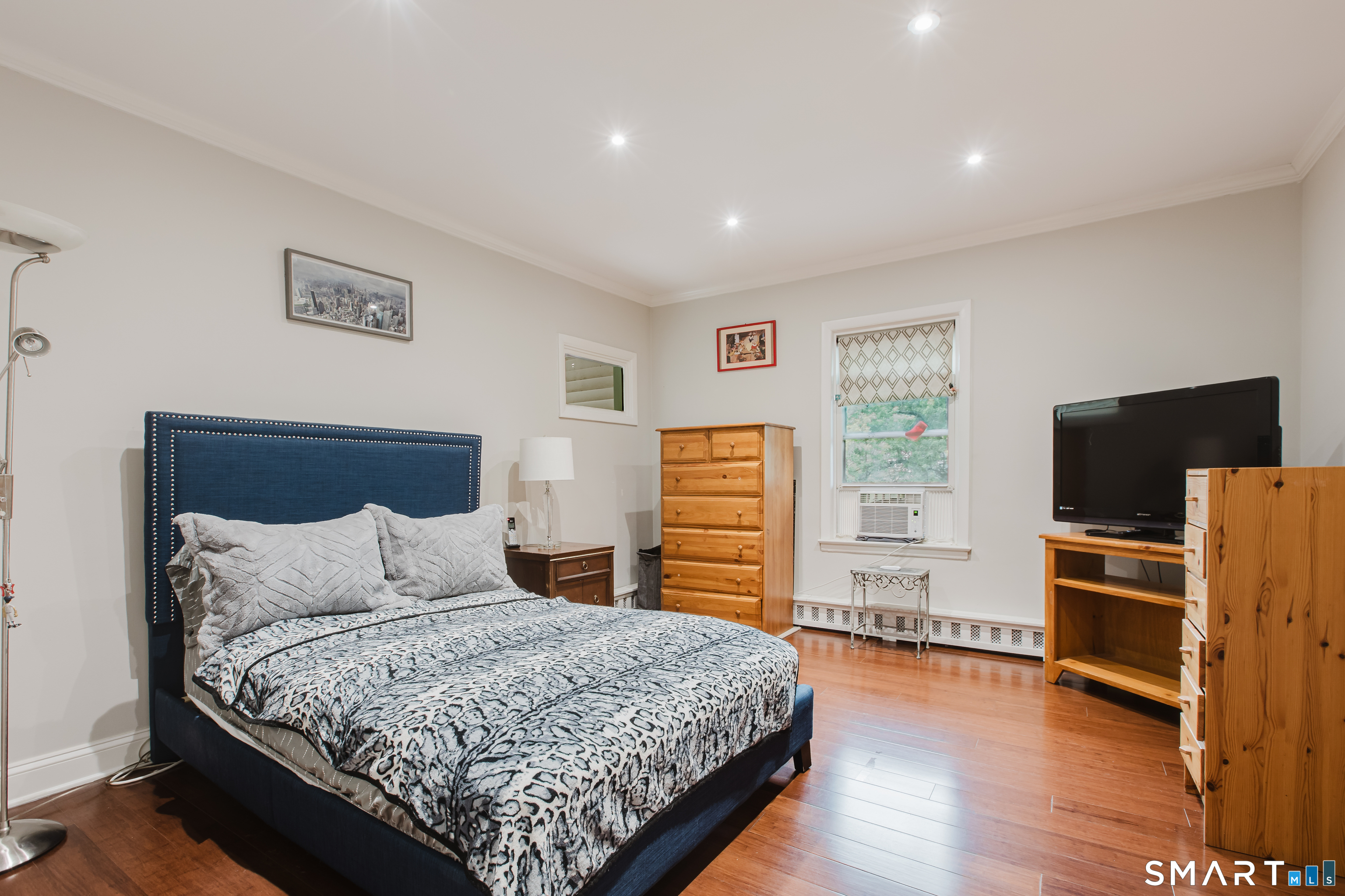 64 Maple Tree Avenue Unit: 2