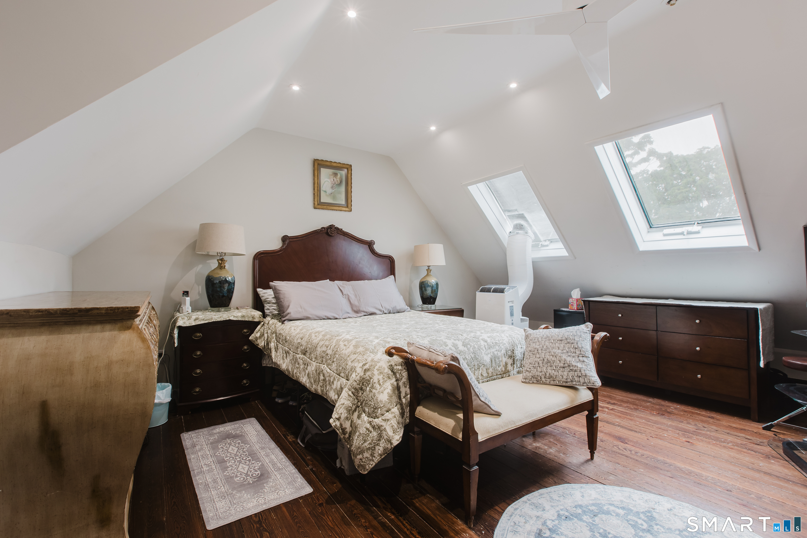 64 Maple Tree Avenue Unit: 2