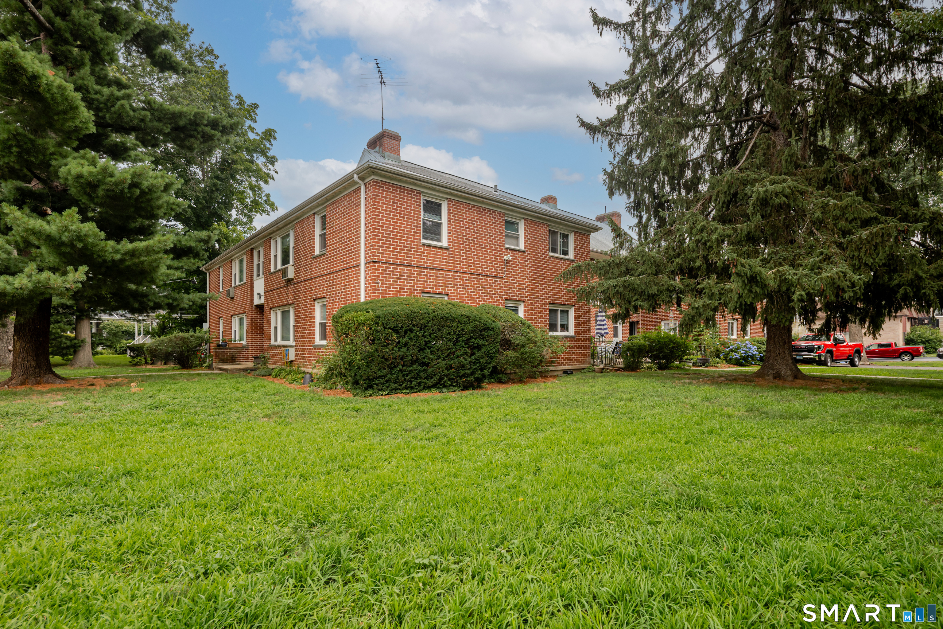 64 Maple Tree Avenue Unit: 2