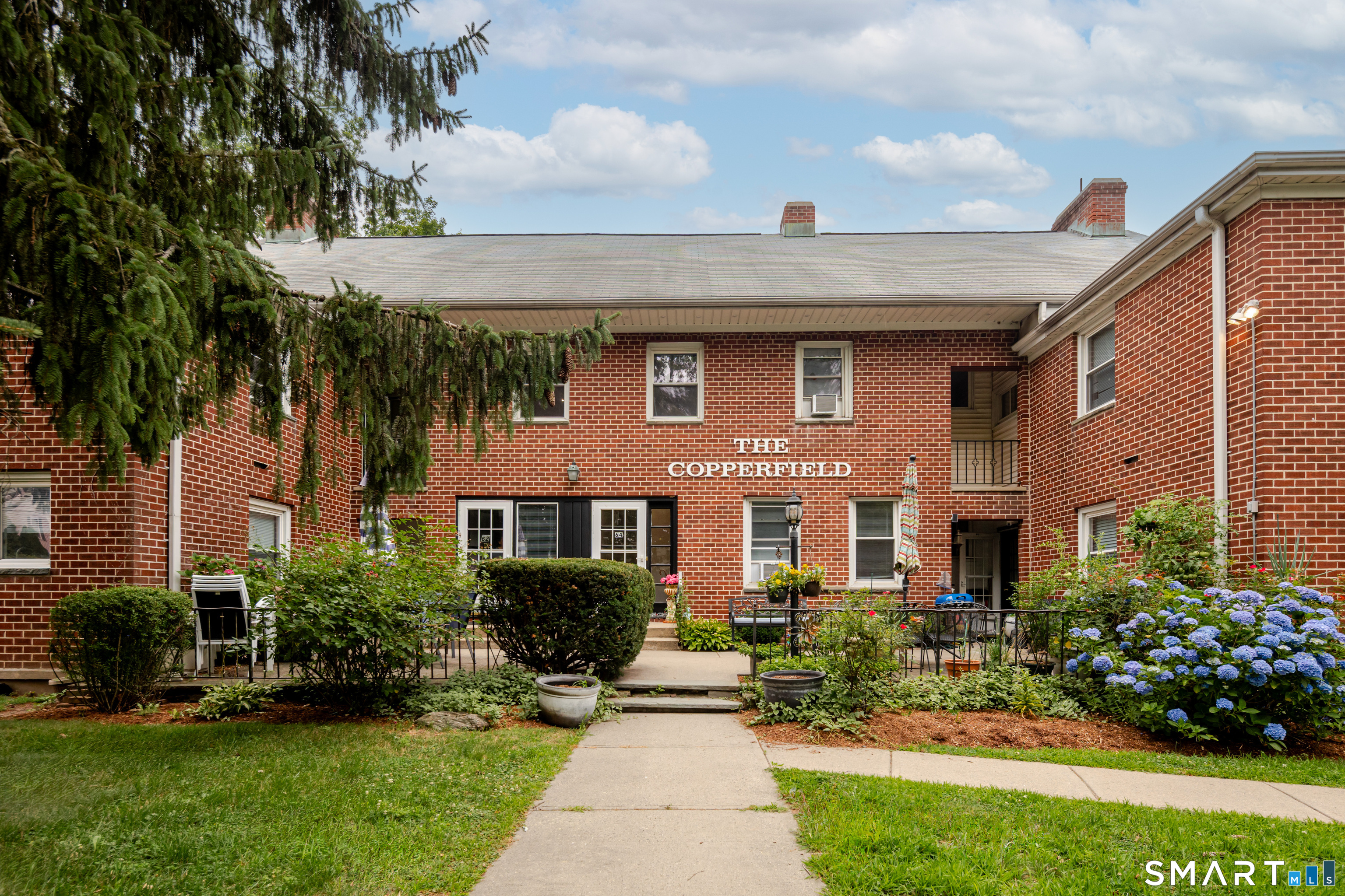 64 Maple Tree Avenue Unit: 2