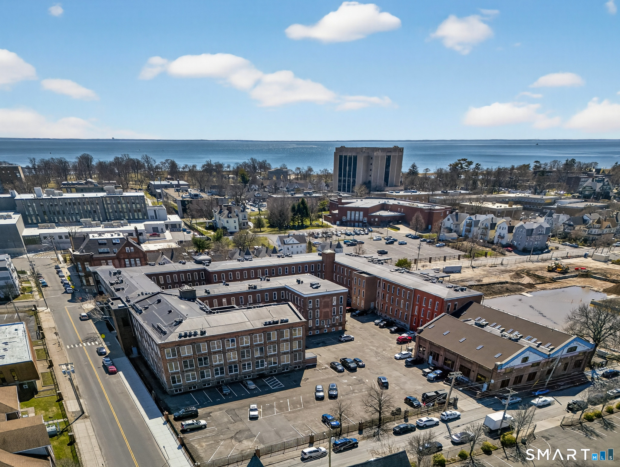 325 Lafayette Street Unit: 1302