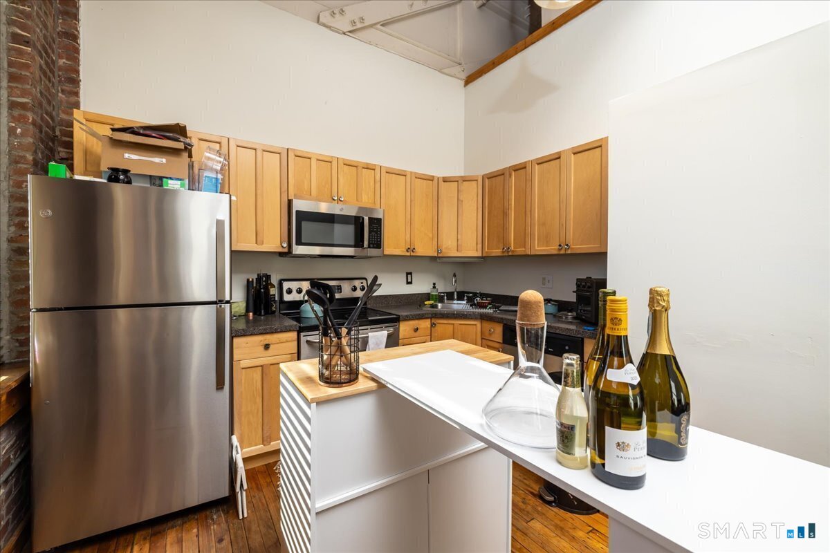 325 Lafayette Street Unit: 1302