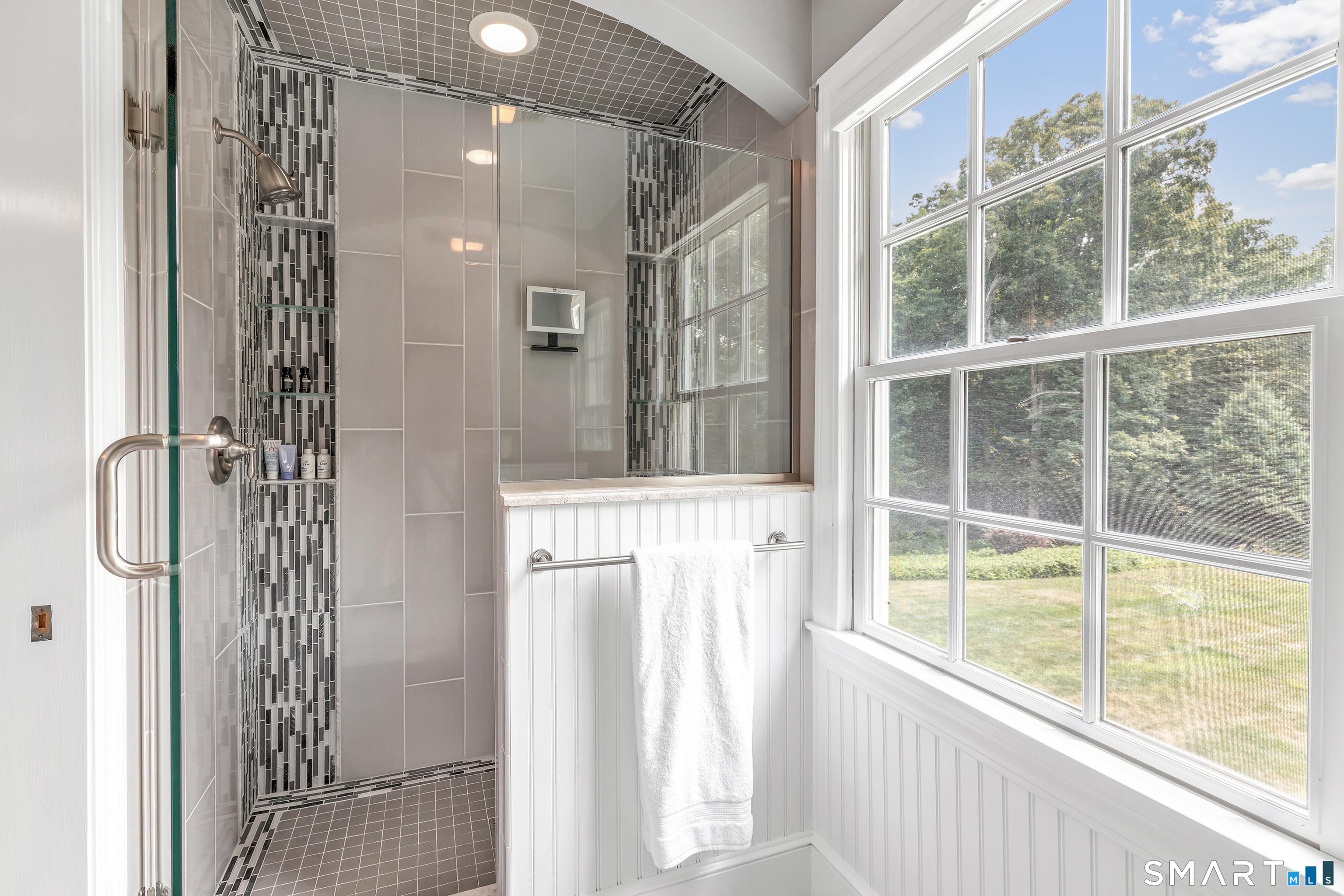 17 Plumtrees Road