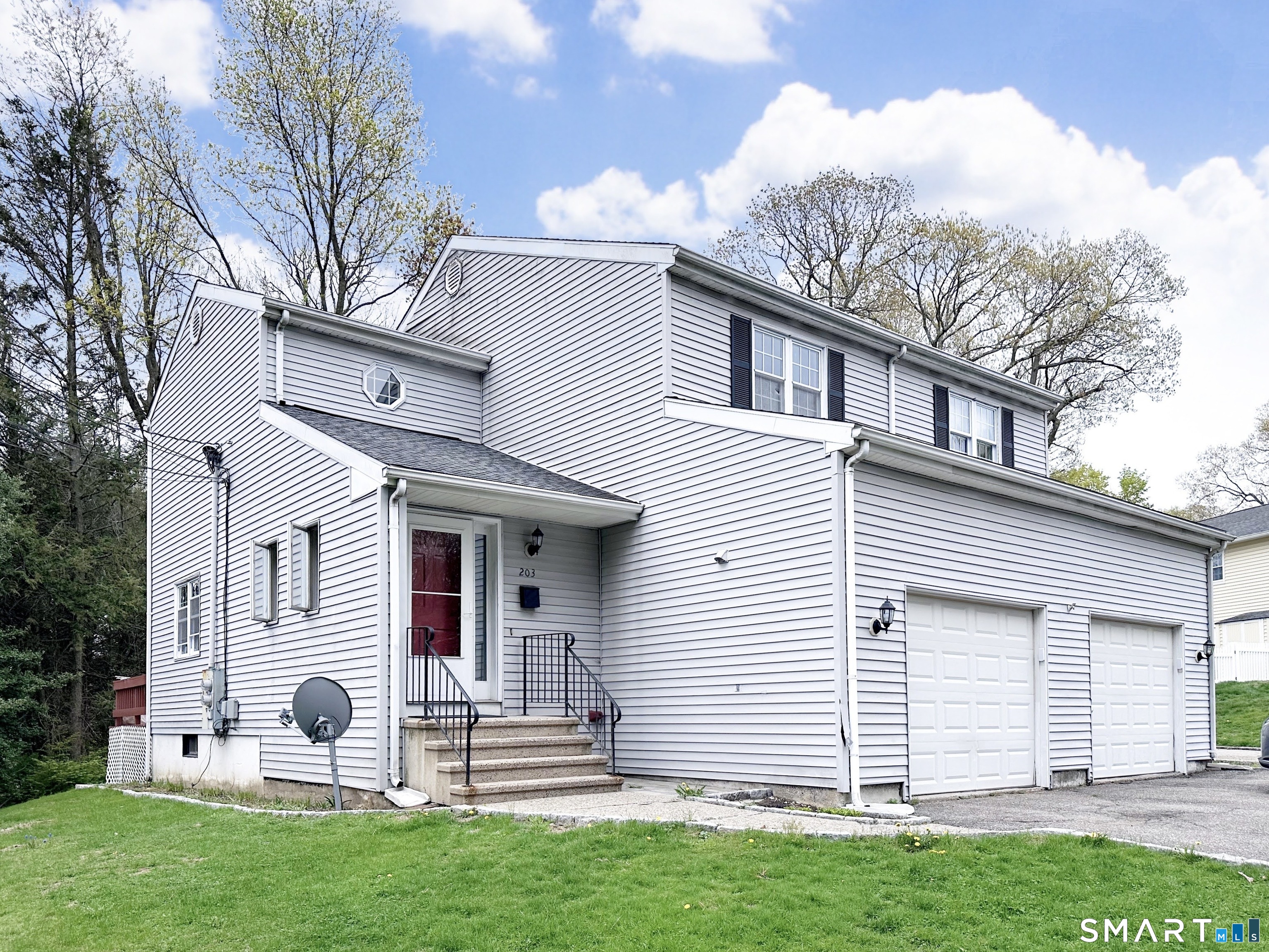 203 Capewell Avenue