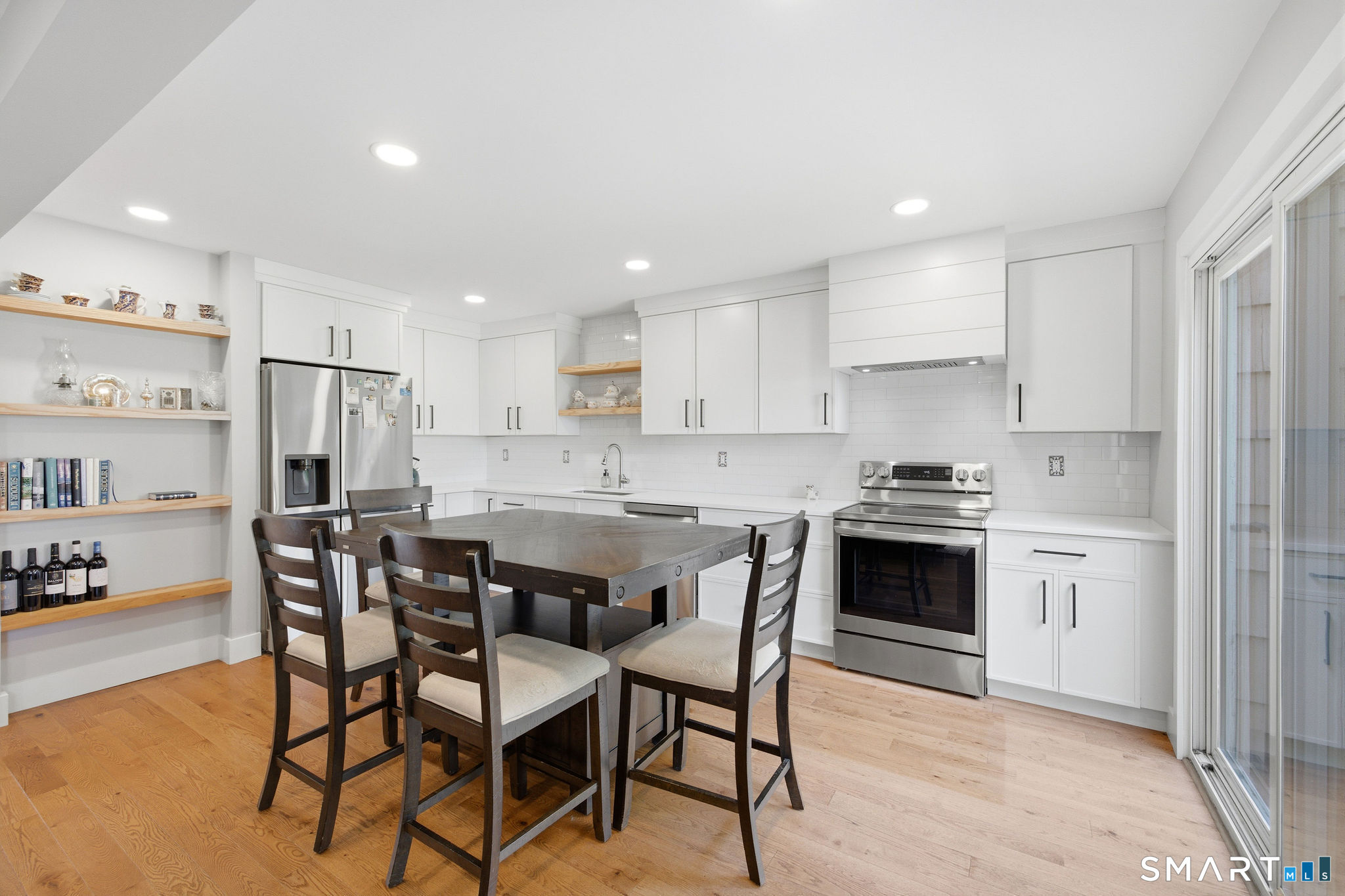 201 Highview Avenue Unit: D2