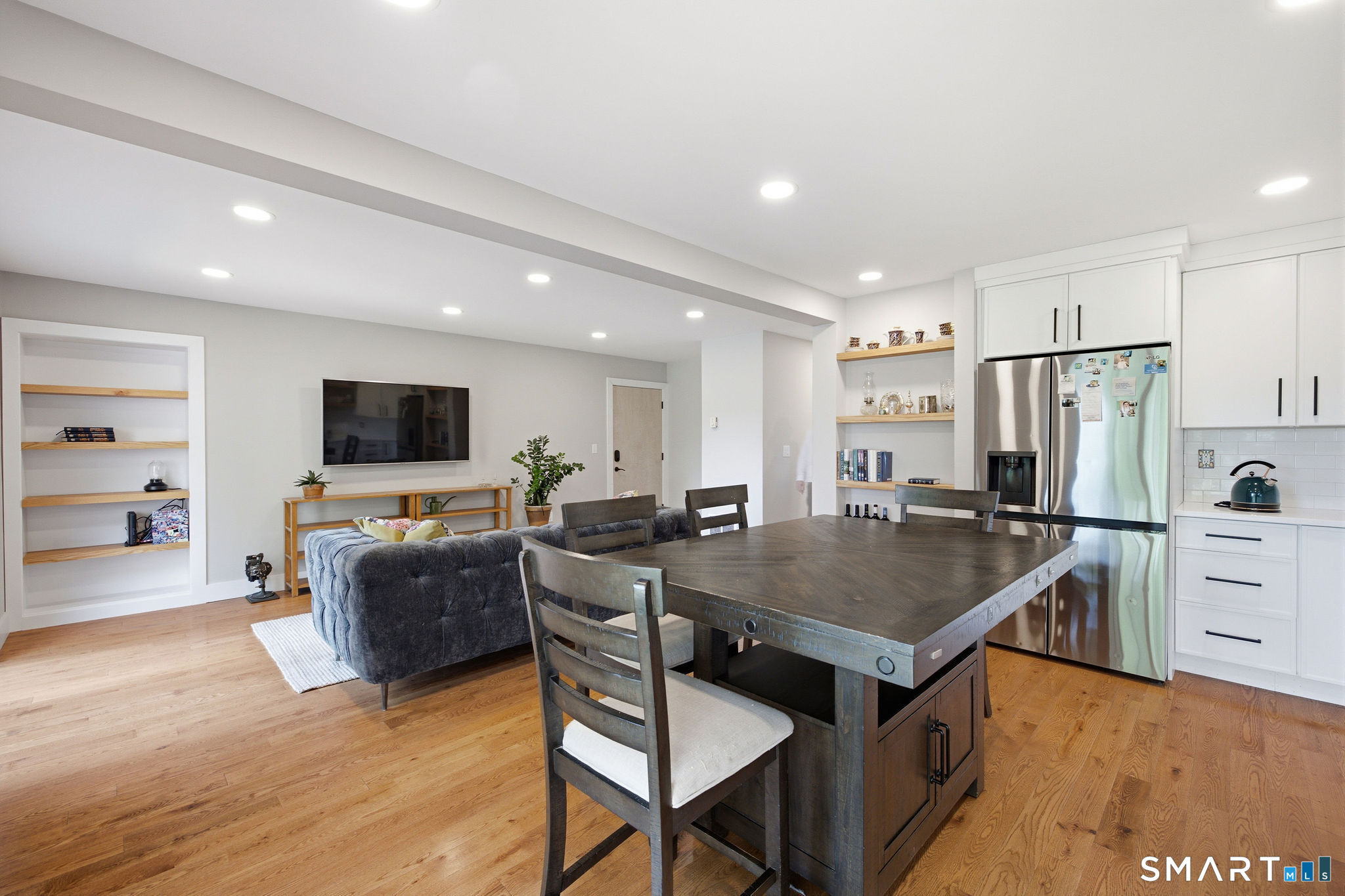 201 Highview Avenue Unit: D2