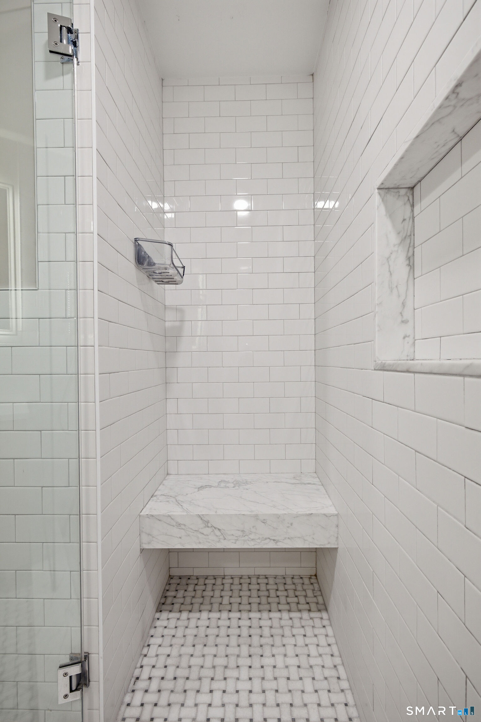 201 Highview Avenue Unit: D2