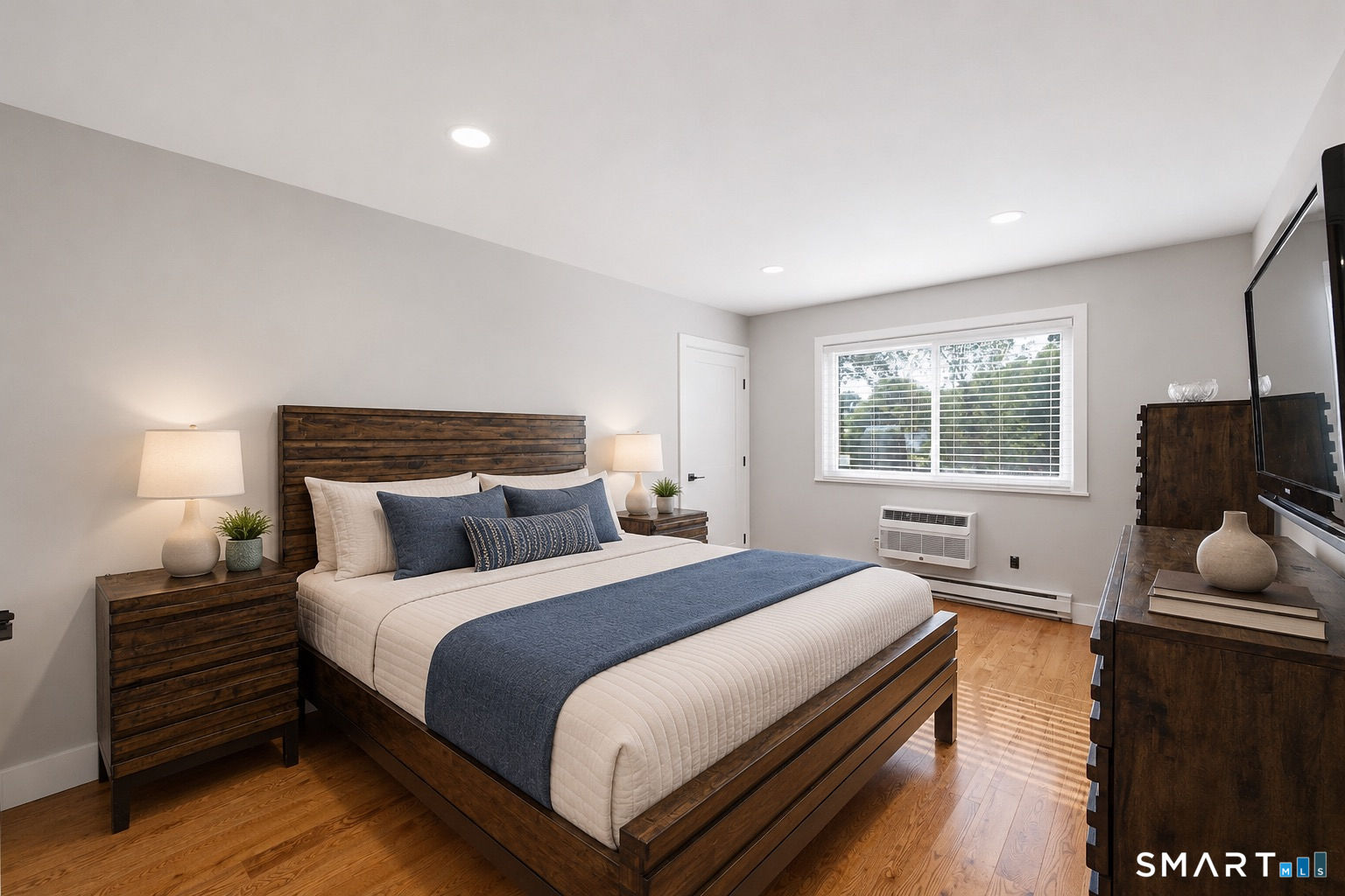 201 Highview Avenue Unit: D2