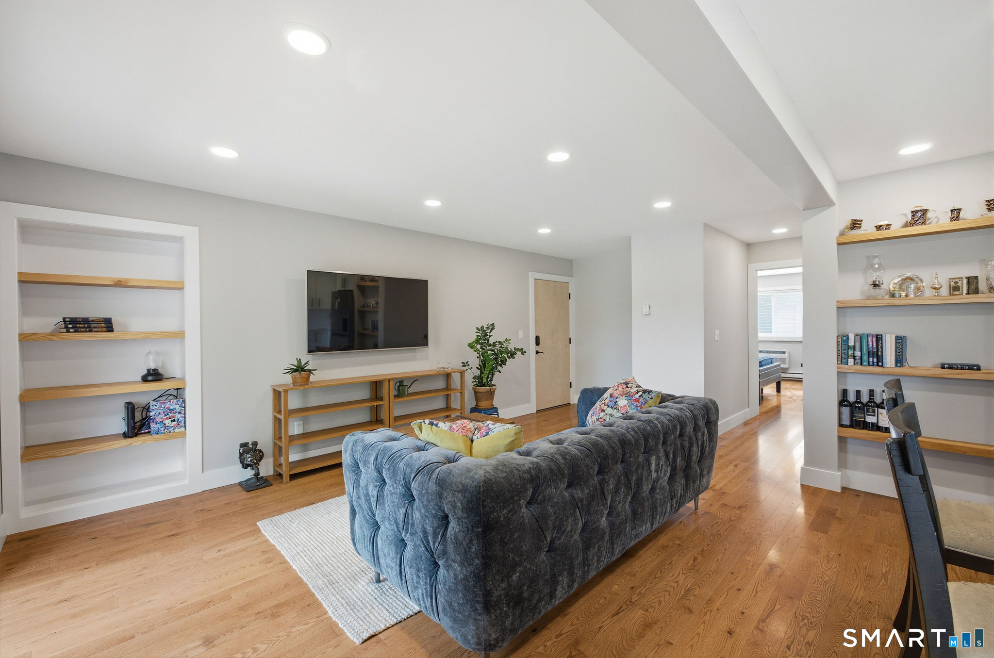 201 Highview Avenue Unit: D2