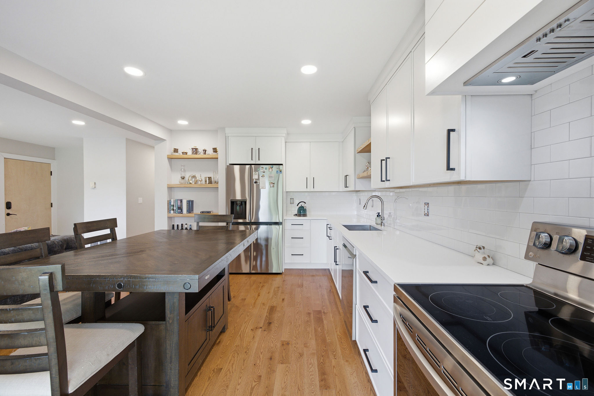 201 Highview Avenue Unit: D2