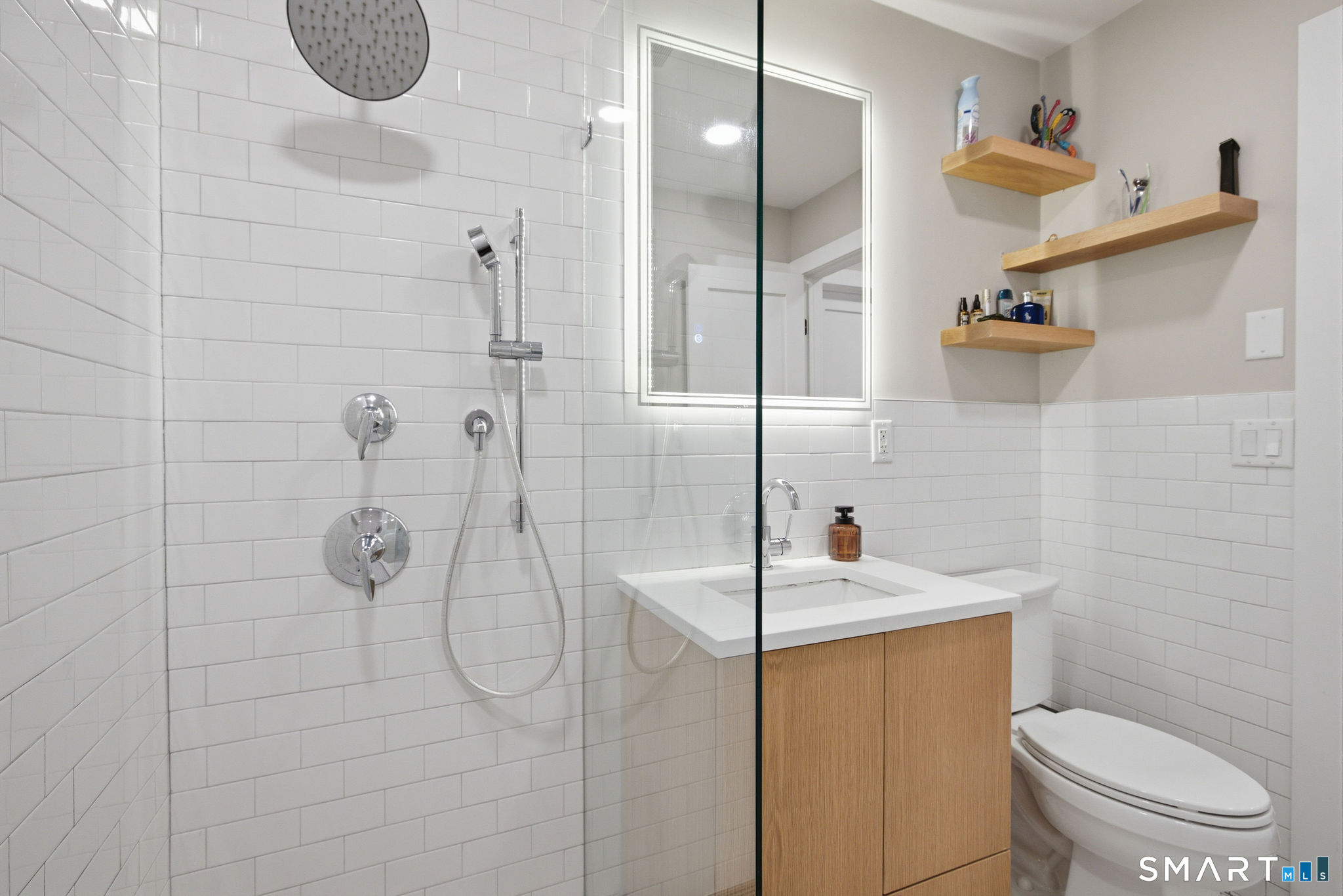 201 Highview Avenue Unit: D2