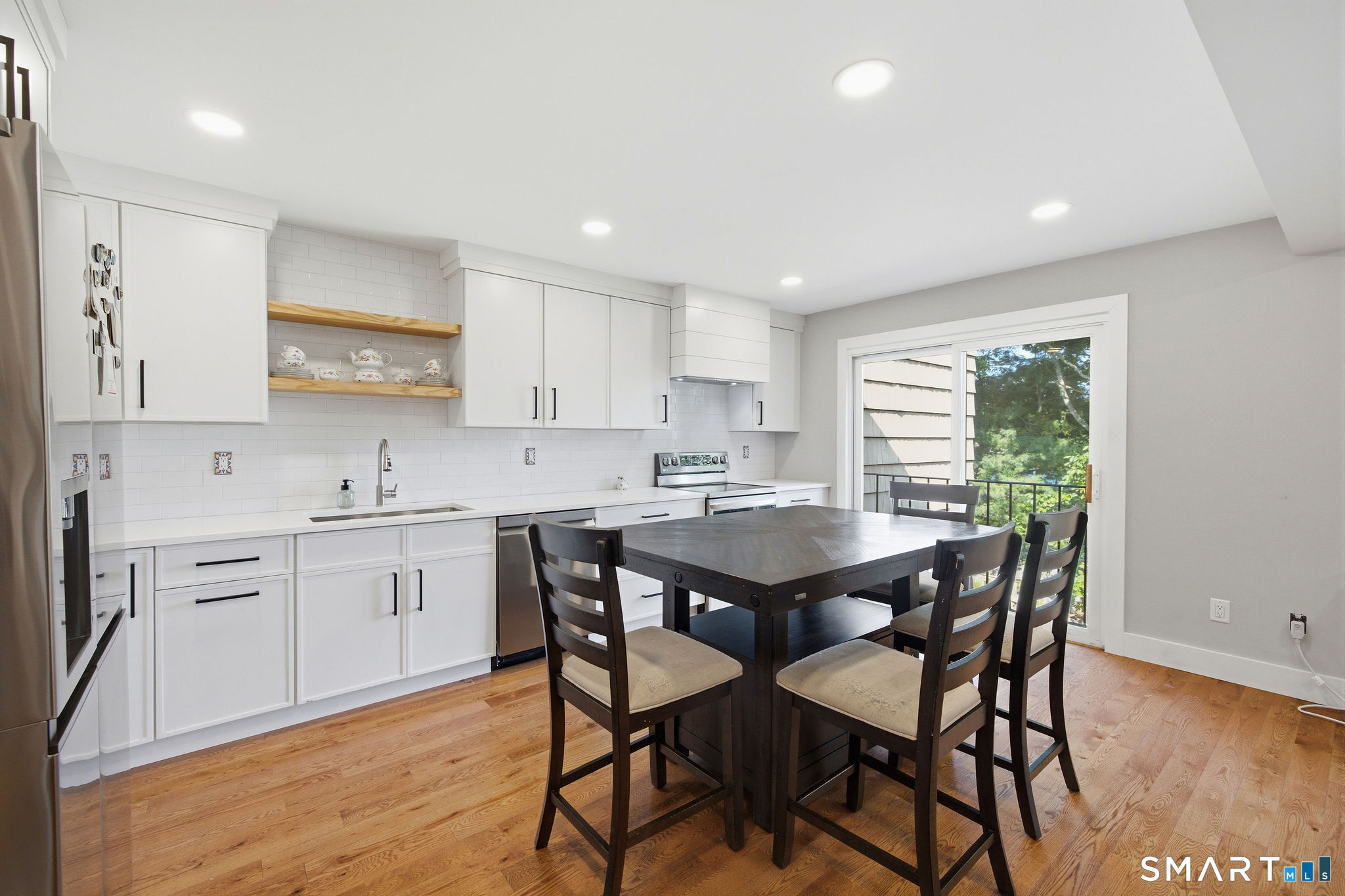201 Highview Avenue Unit: D2