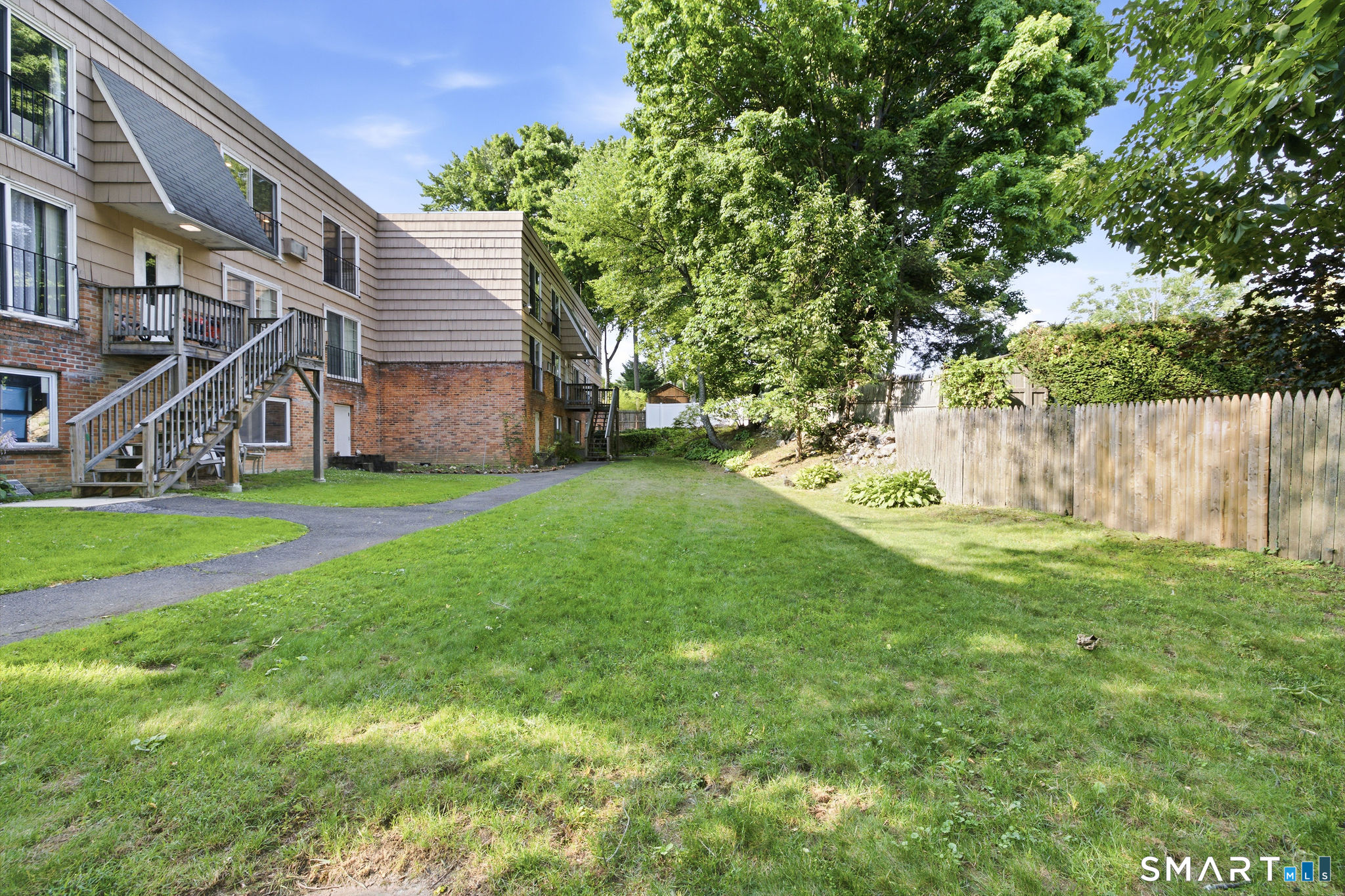 201 Highview Avenue Unit: D2