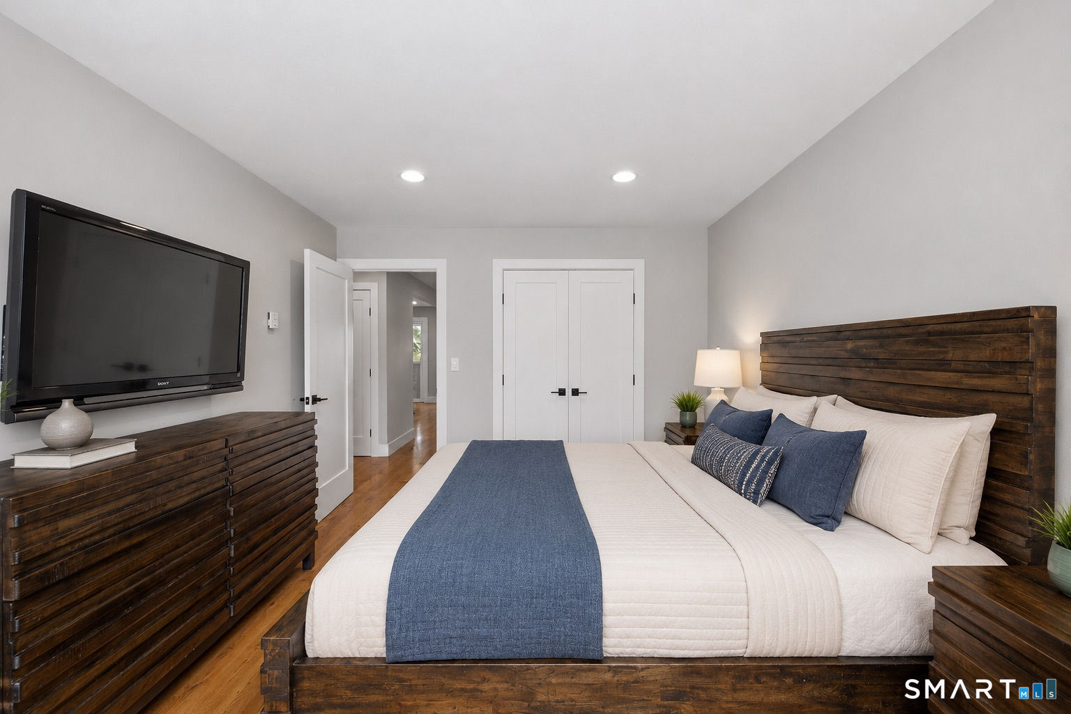 201 Highview Avenue Unit: D2