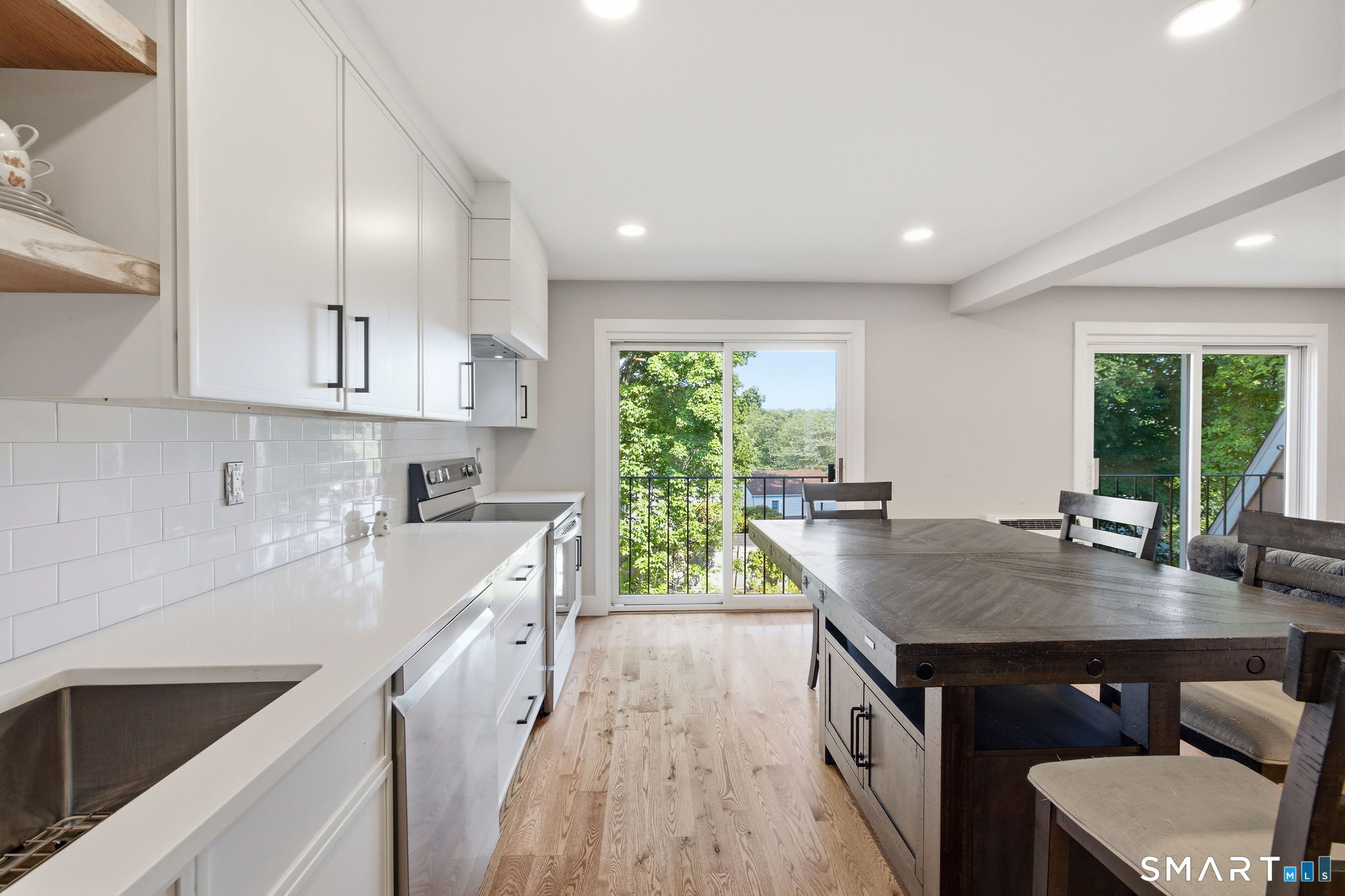 201 Highview Avenue Unit: D2