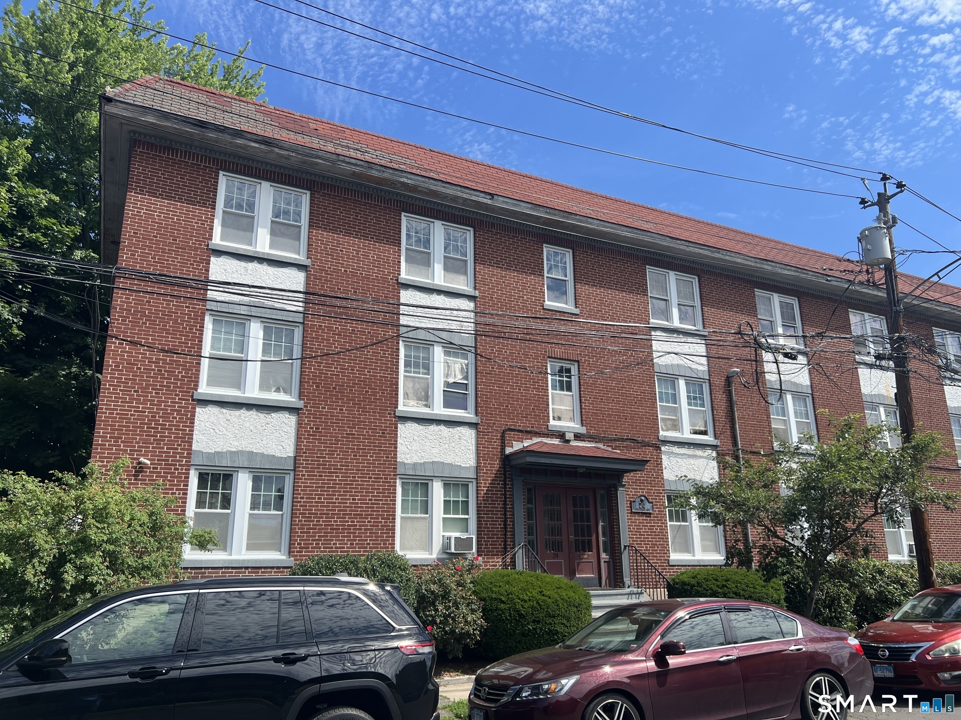 24 Circular Avenue Unit: 3B