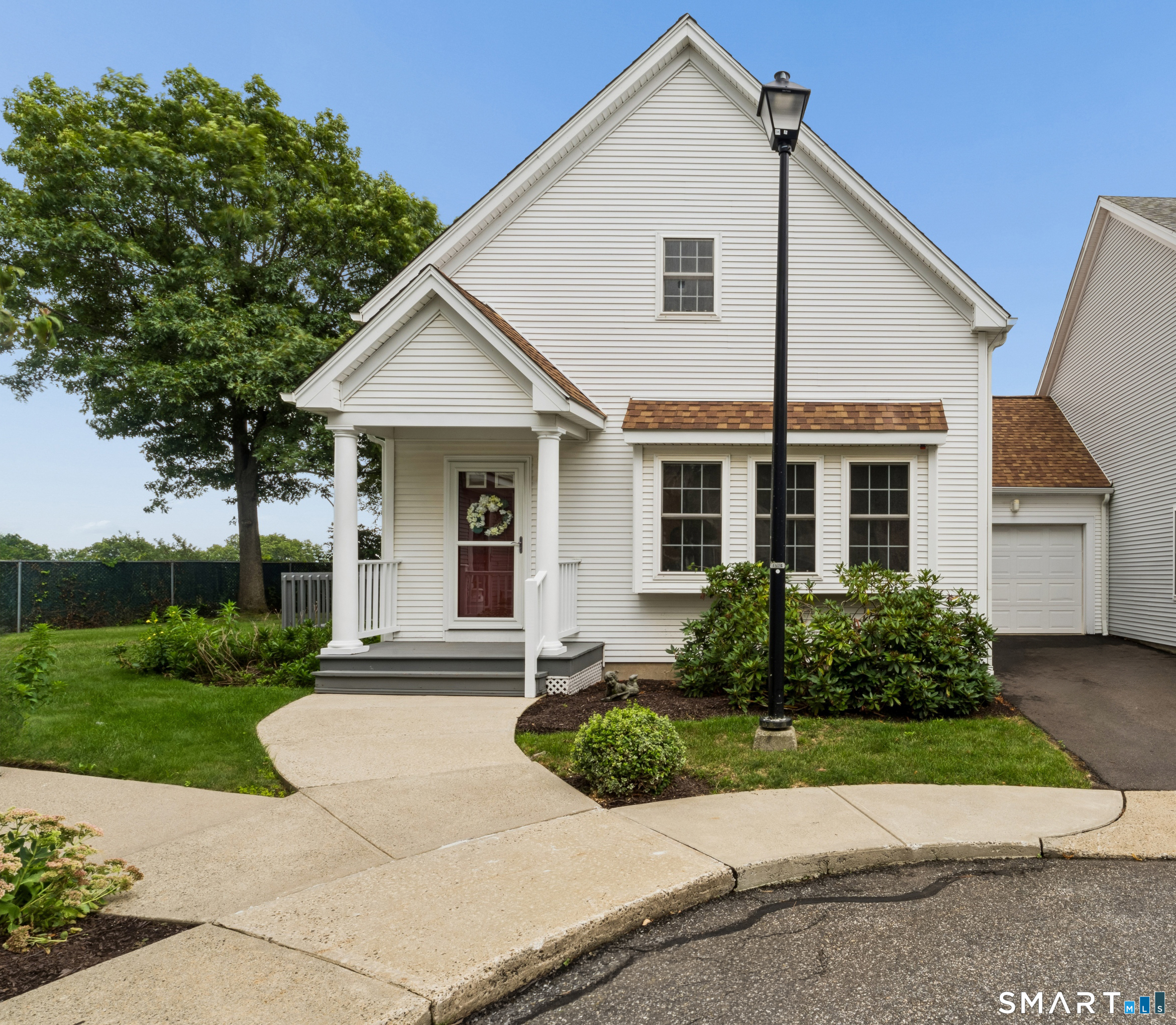 73 Forest Road Unit: A