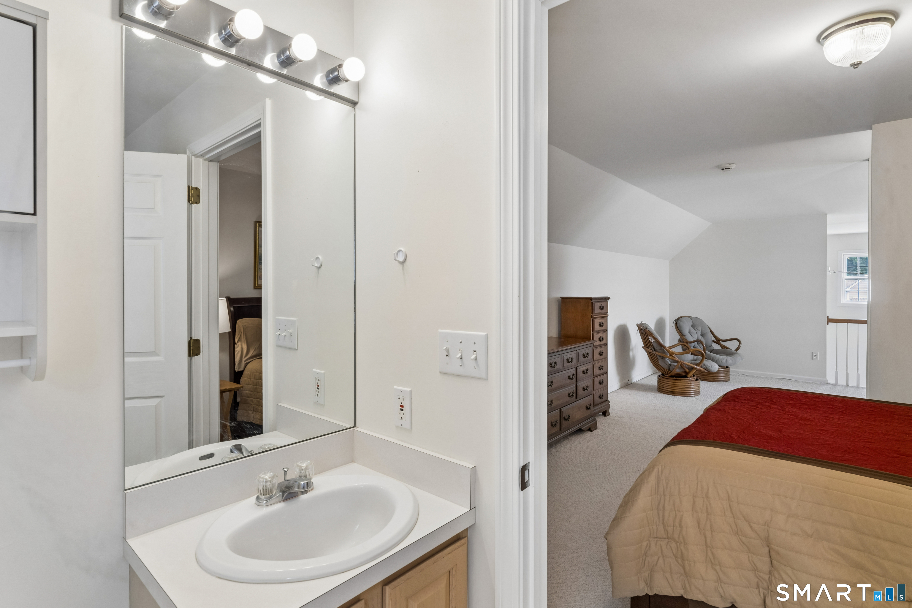 73 Forest Road Unit: A