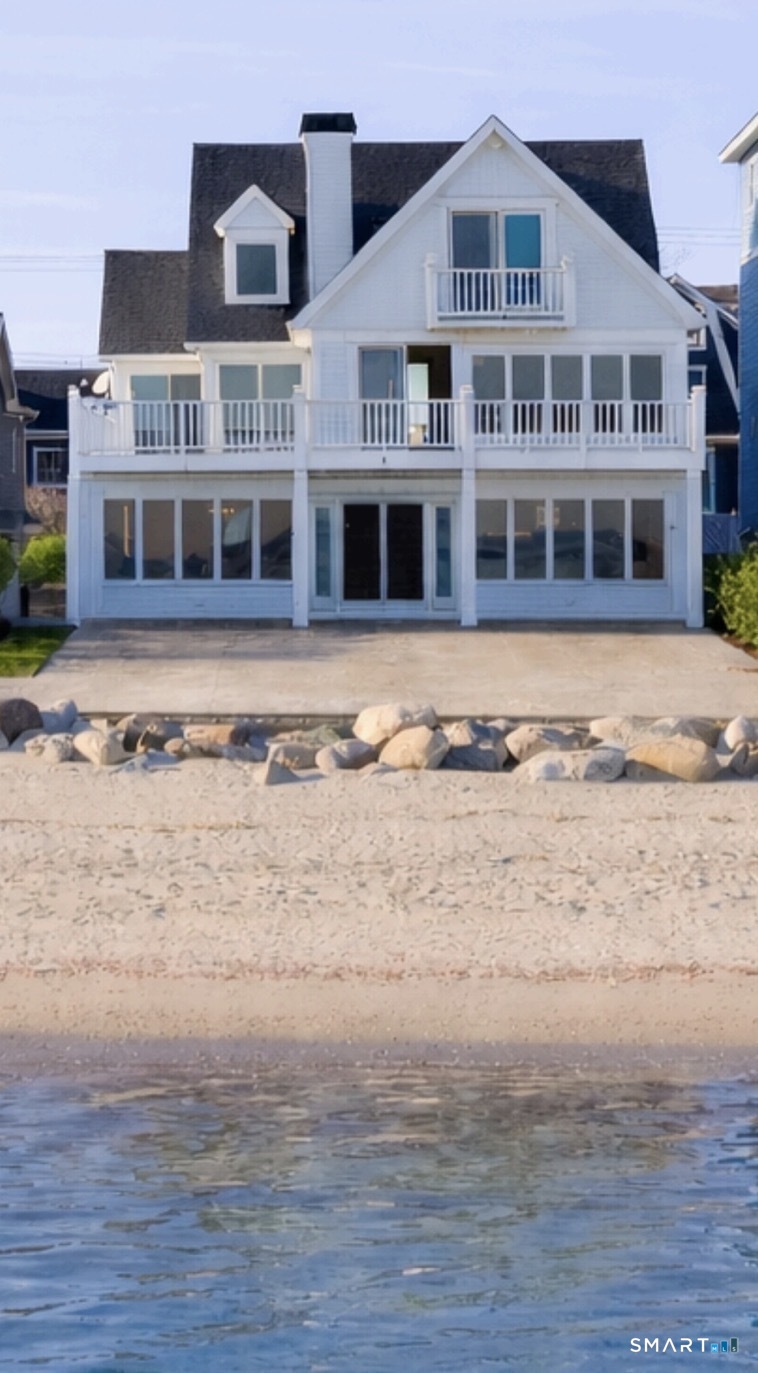1149 Fairfield Beach Road