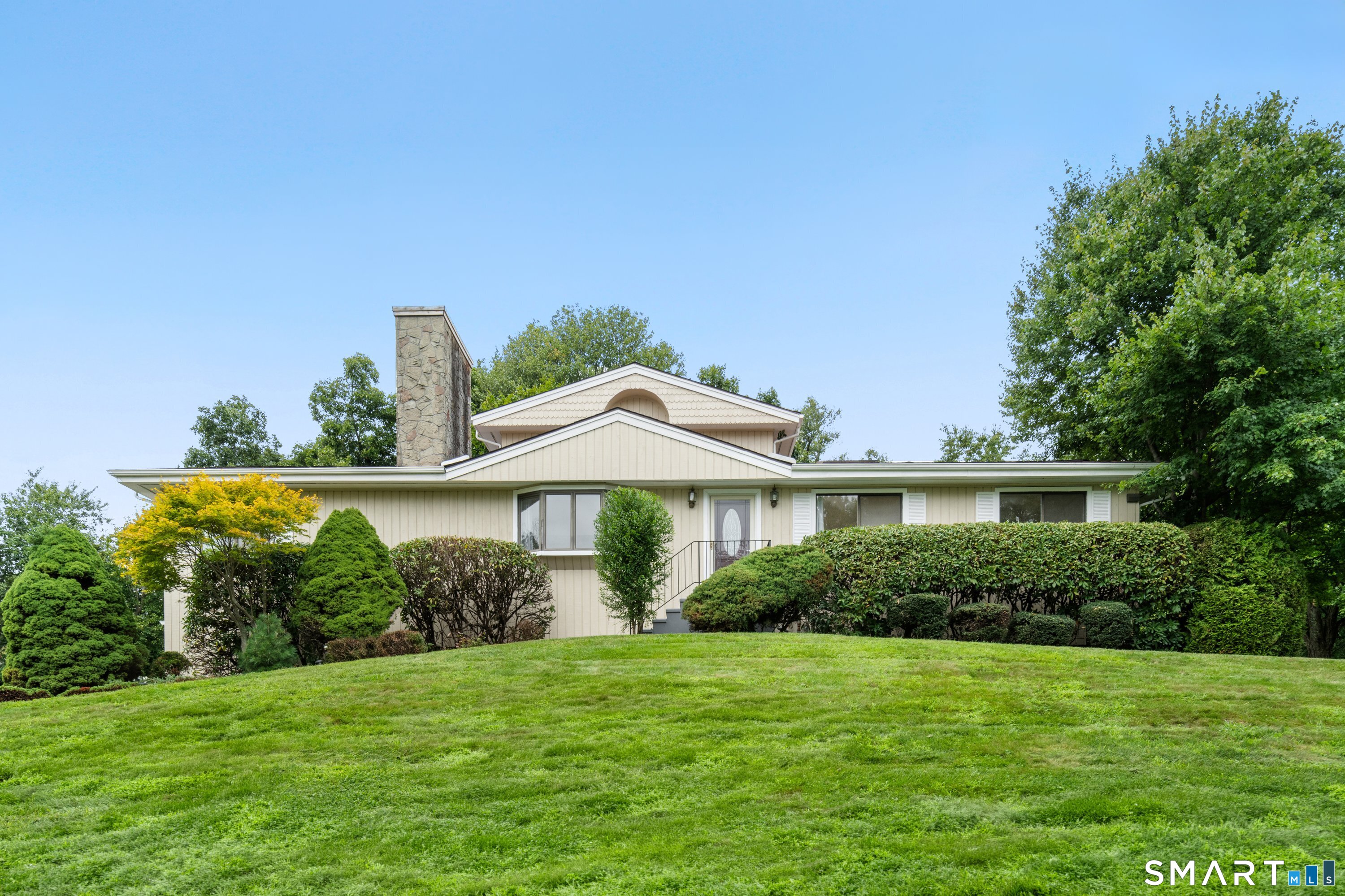 223 Sterling Road