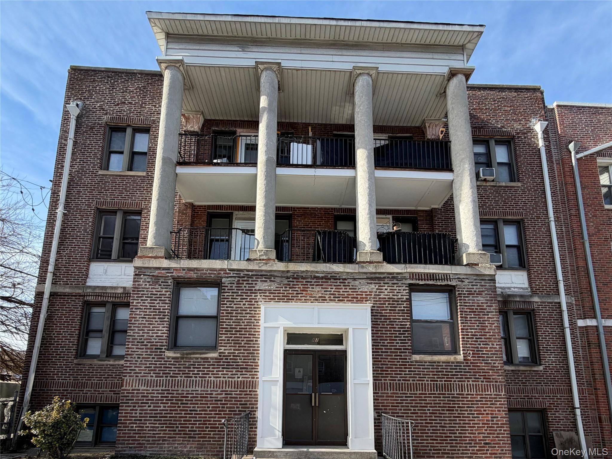 107 Tibbetts Road Unit: 2B