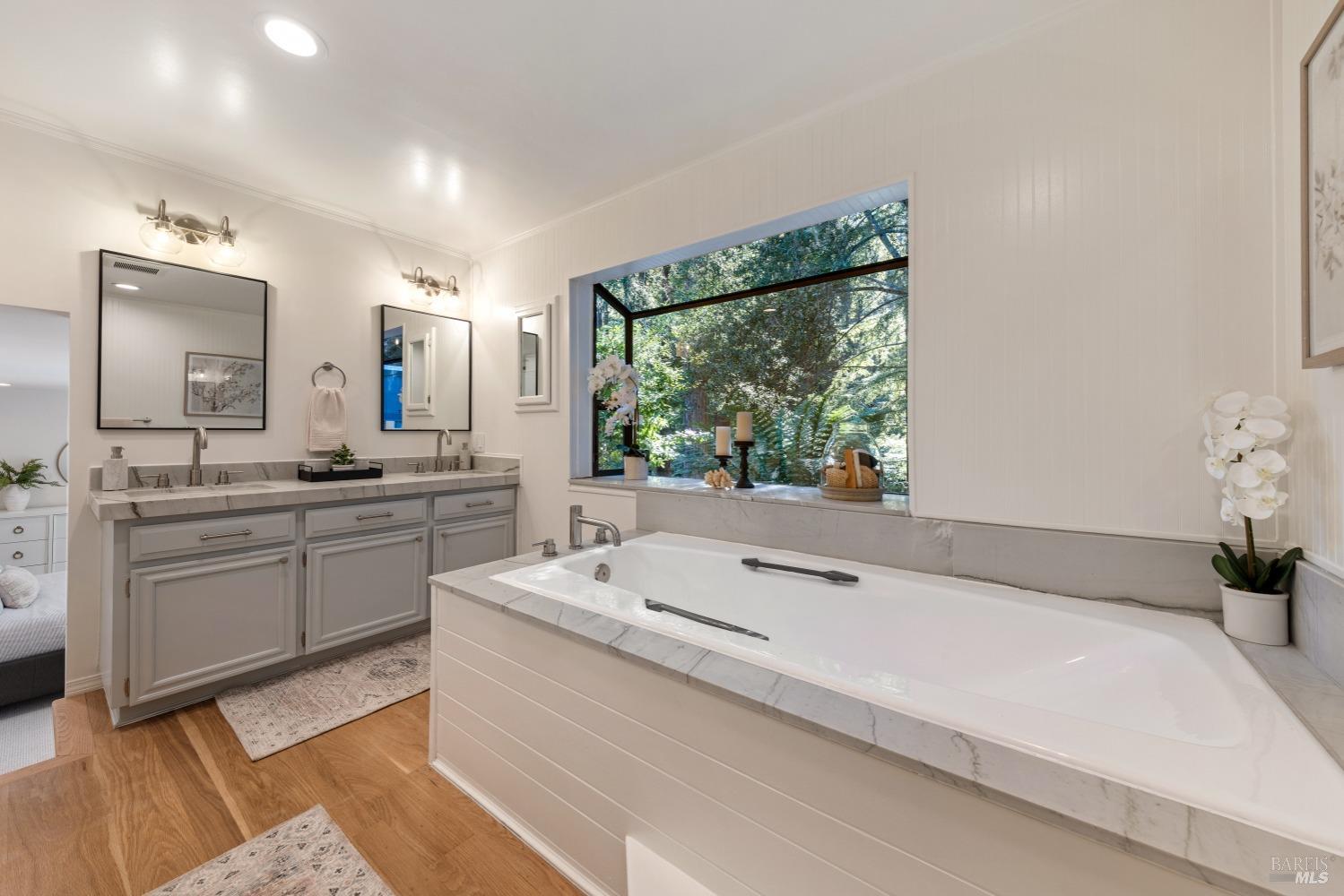 239 W Blithedale Ave