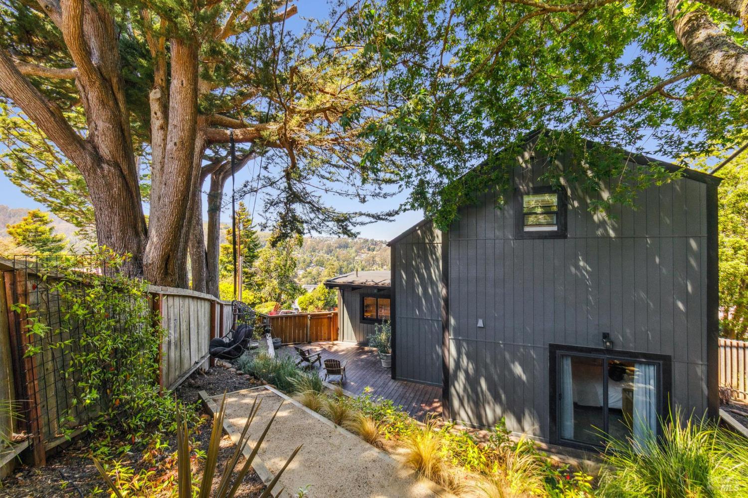723 Alta Vista Rd