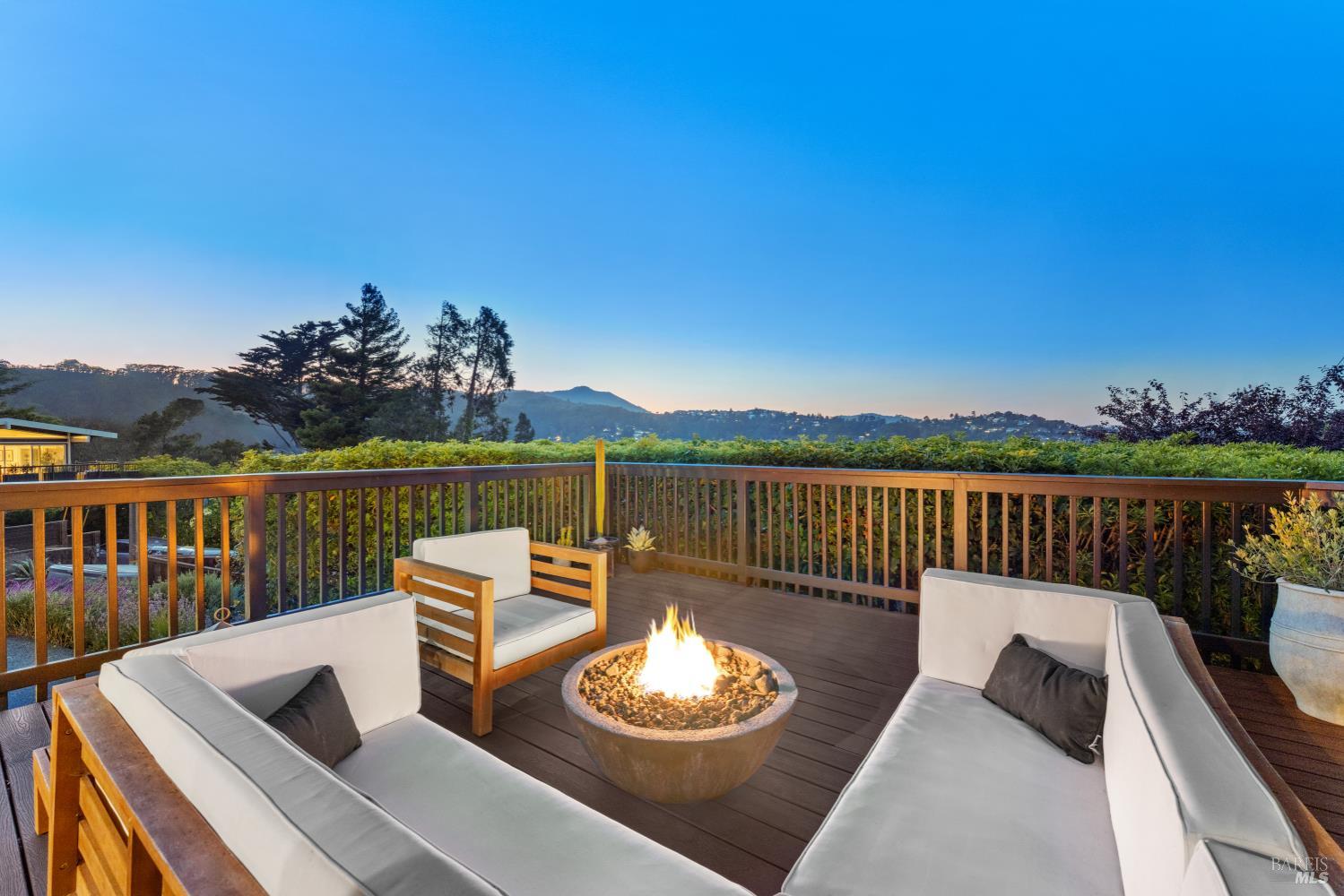 723 Alta Vista Rd