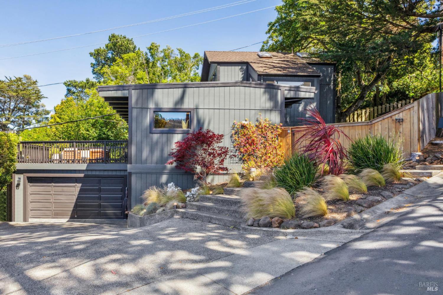 723 Alta Vista Rd