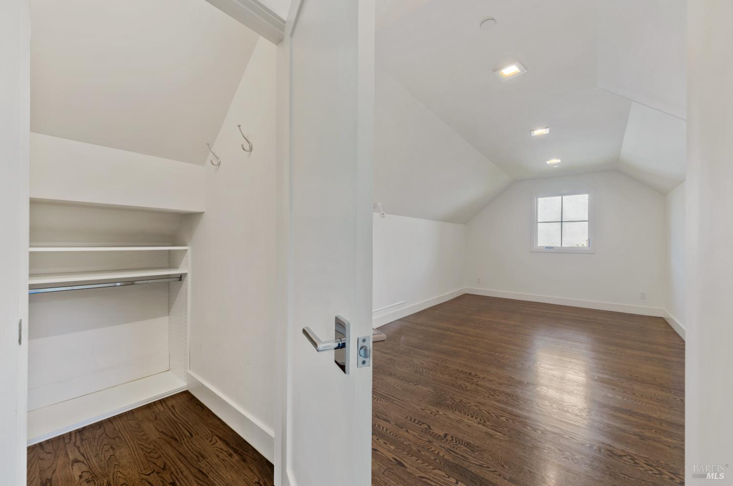 137 Granada Dr