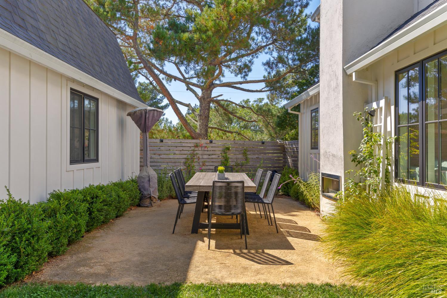 137 Granada Dr