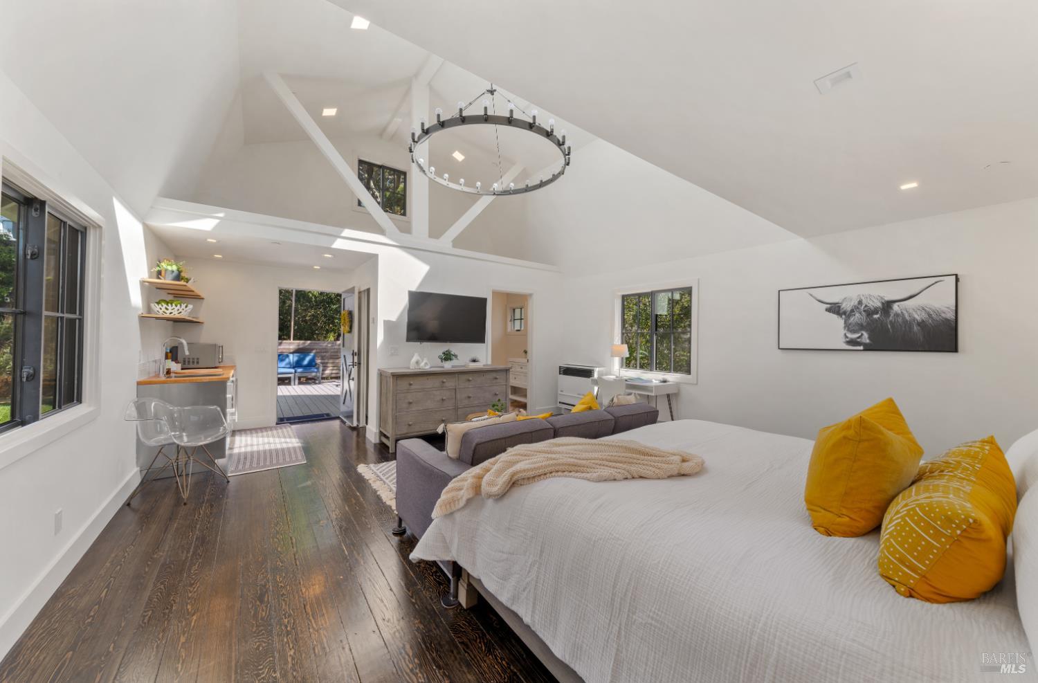 137 Granada Dr