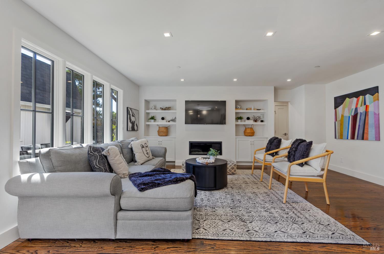137 Granada Dr
