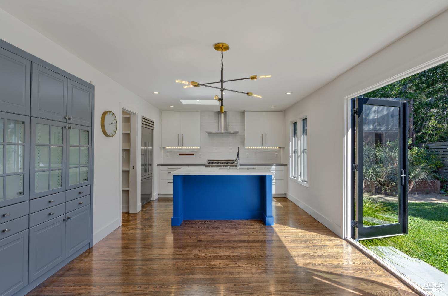 137 Granada Dr