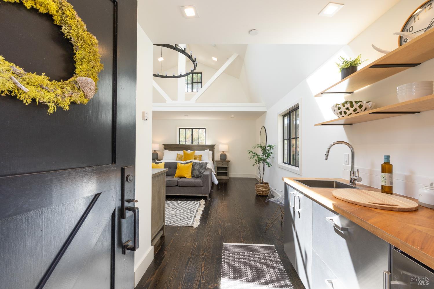 137 Granada Dr