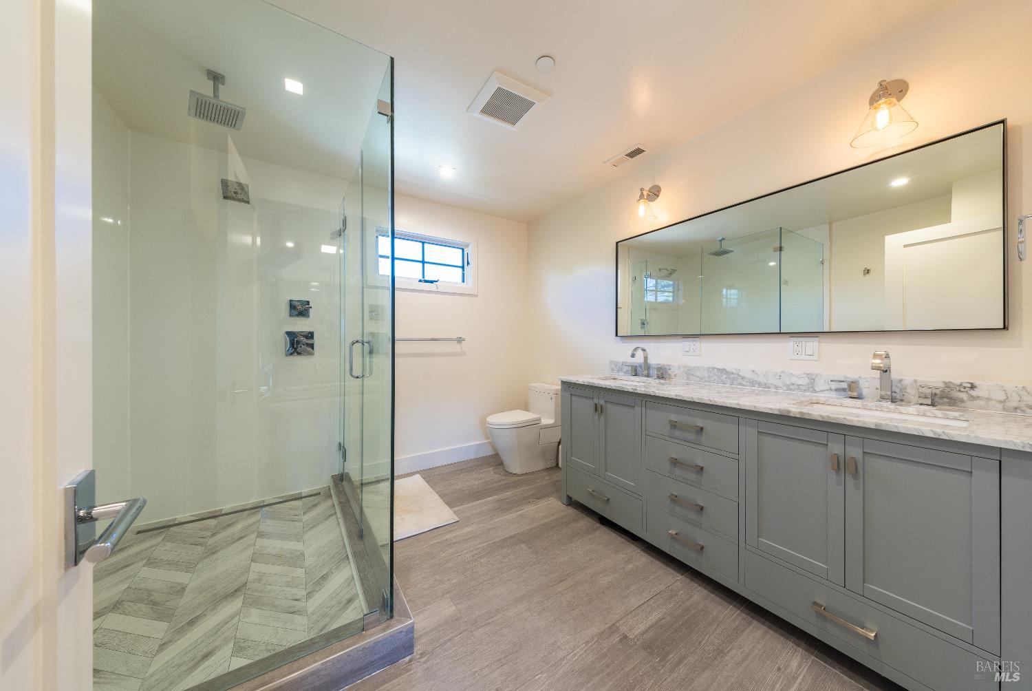 137 Granada Dr