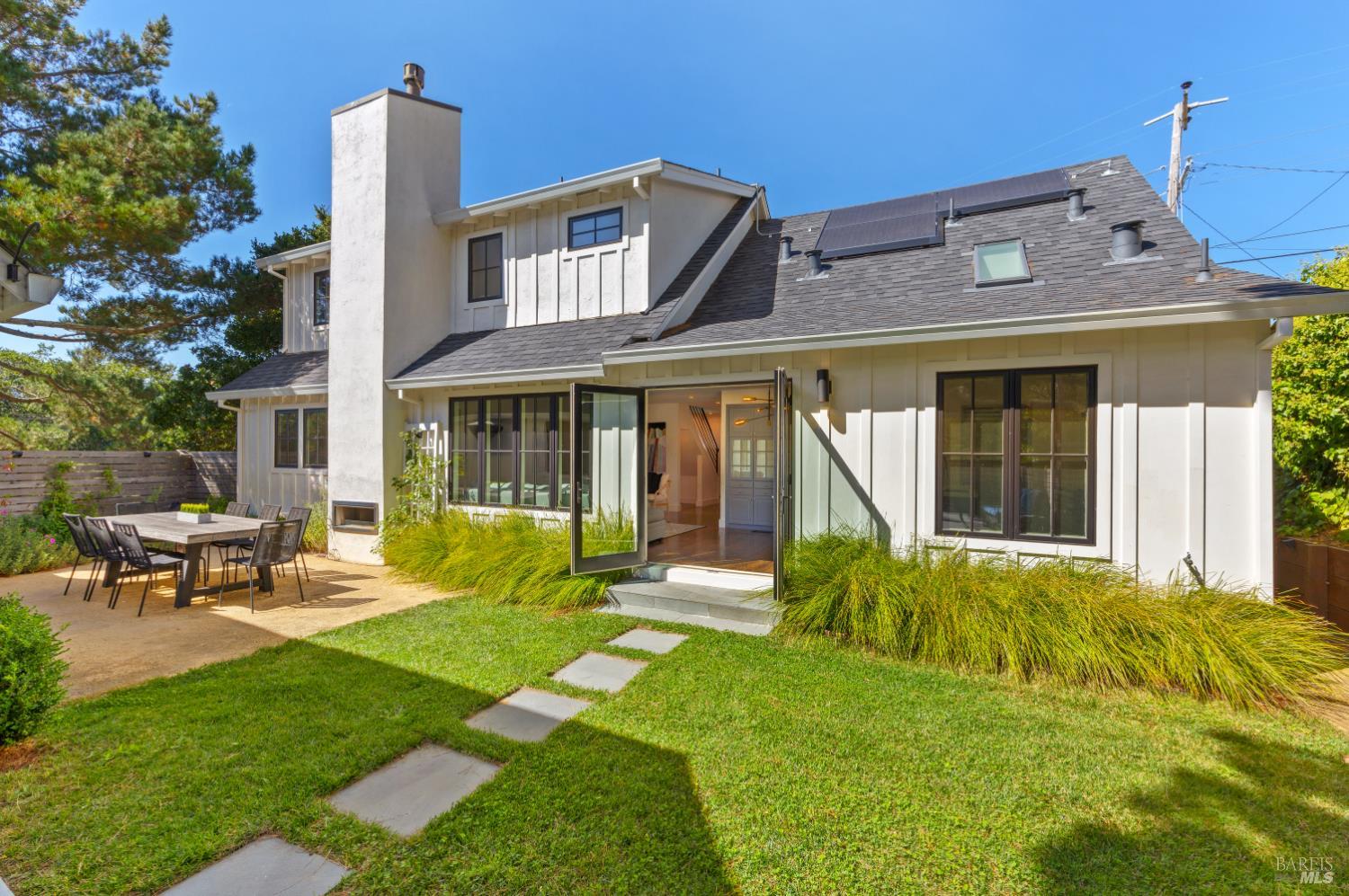 137 Granada Dr
