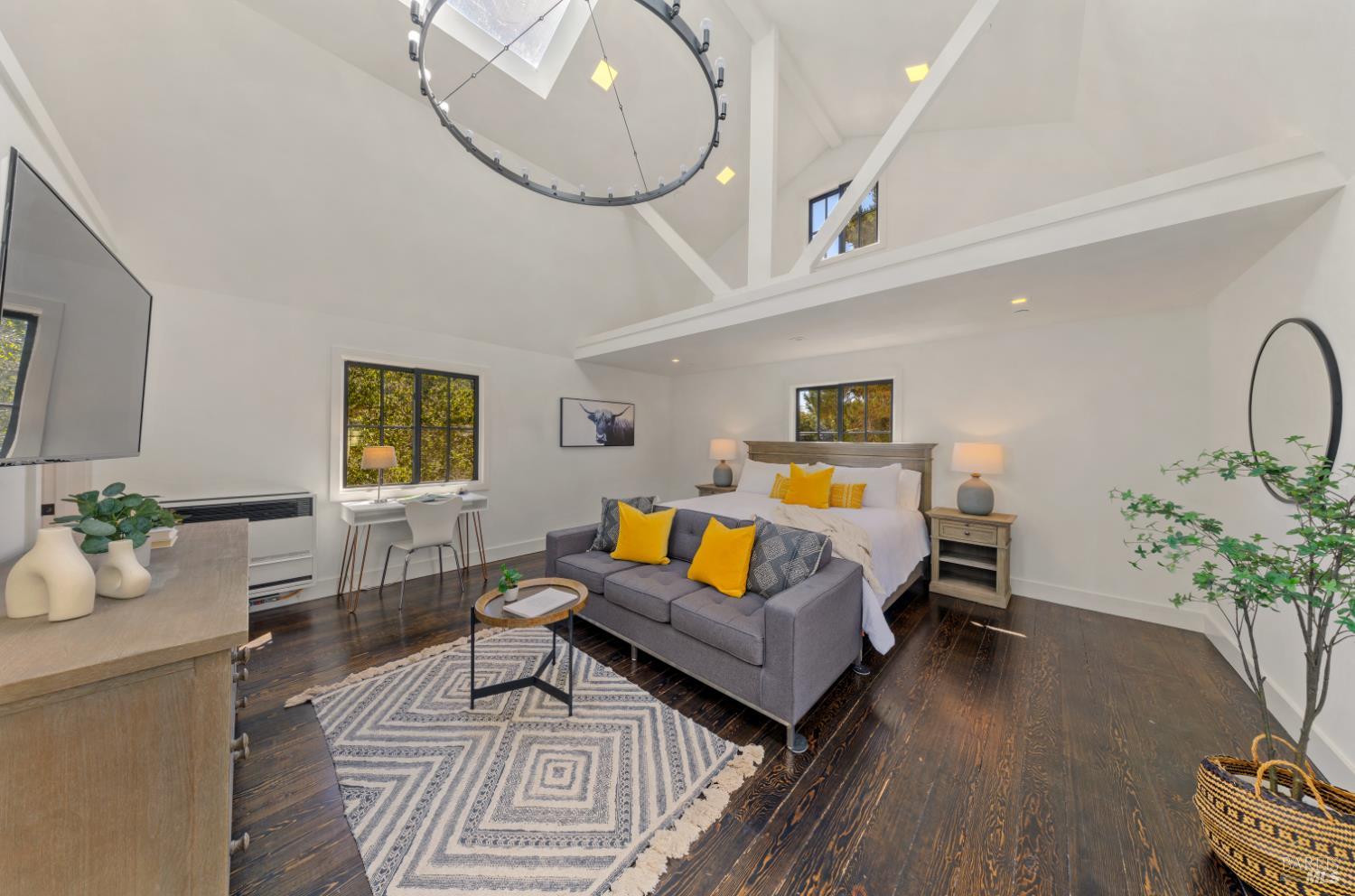 137 Granada Dr