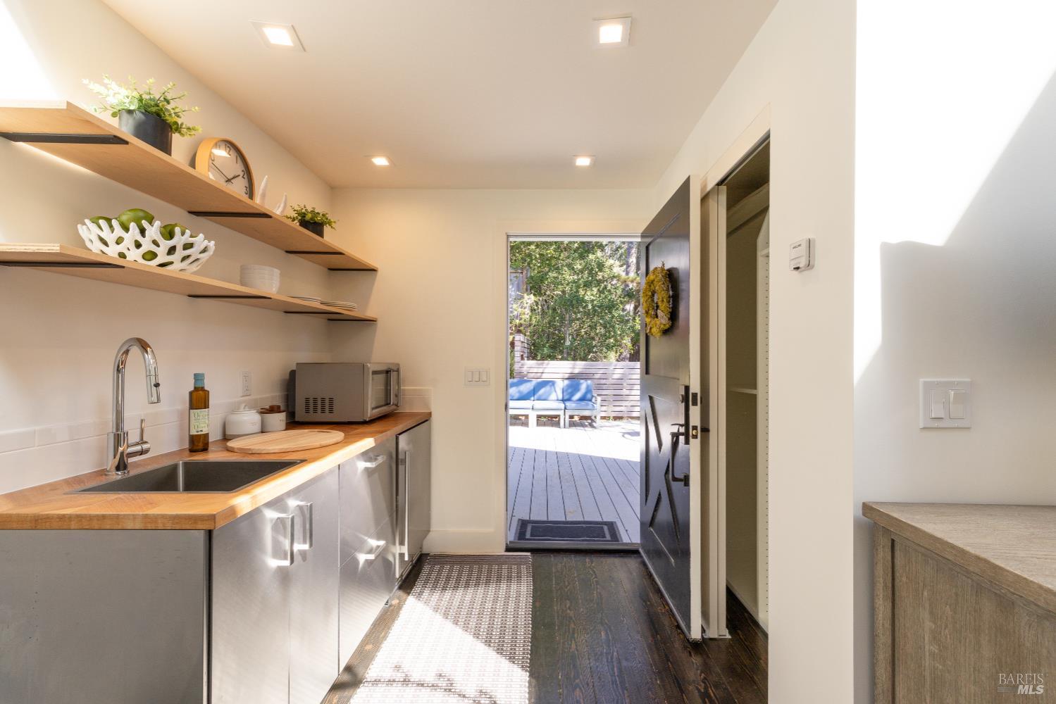 137 Granada Dr
