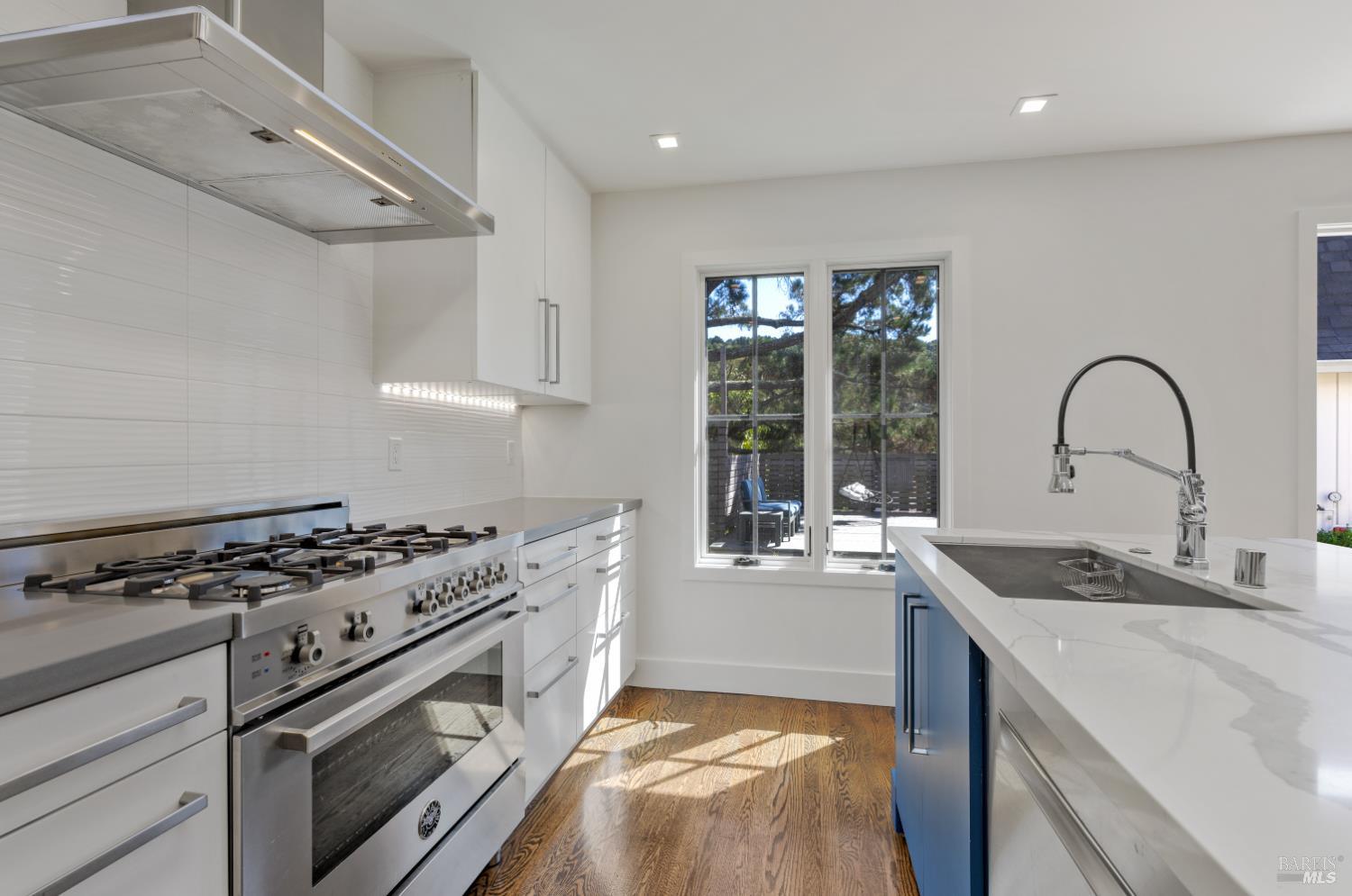 137 Granada Dr