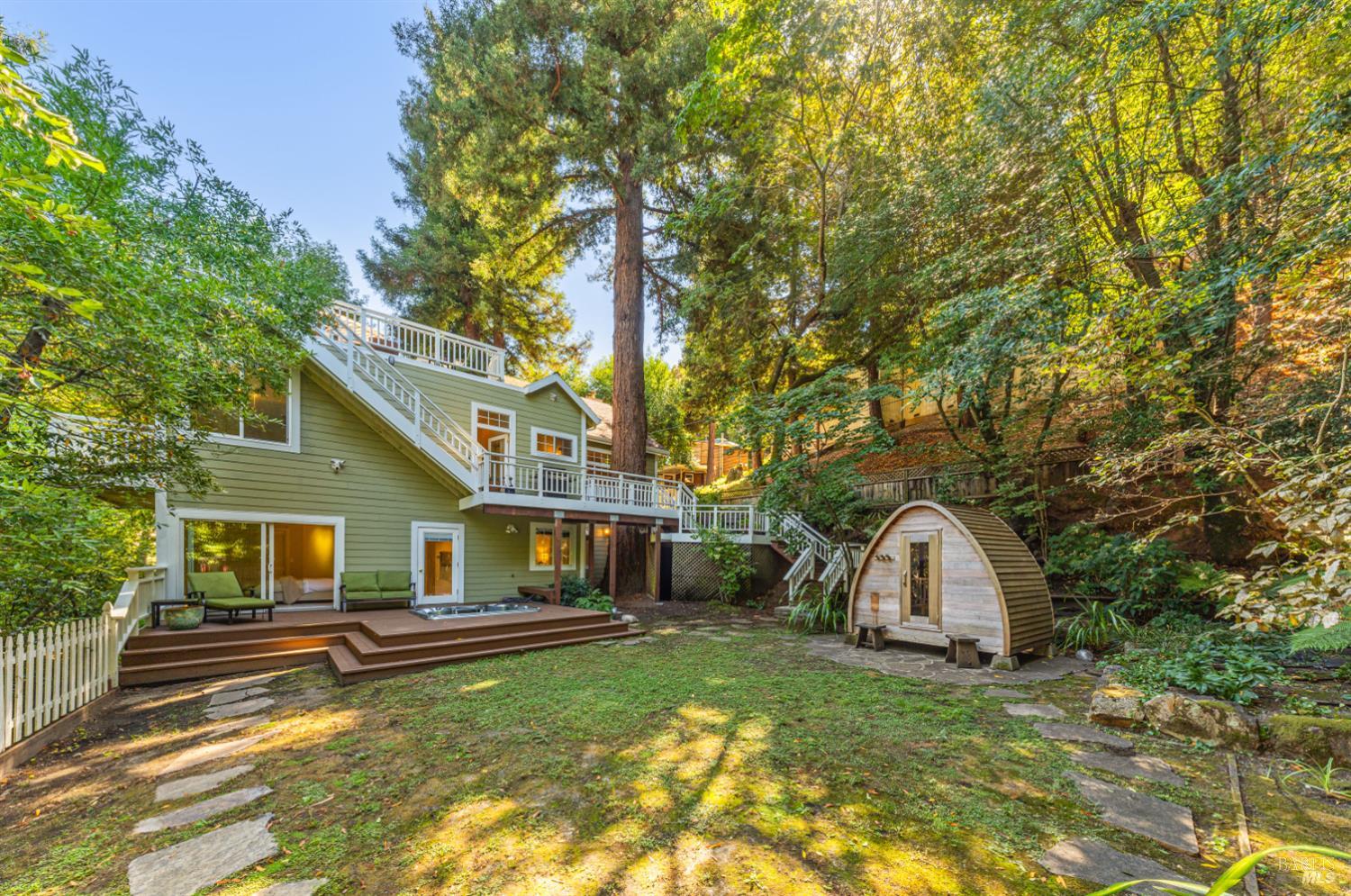 43 Creek Rd