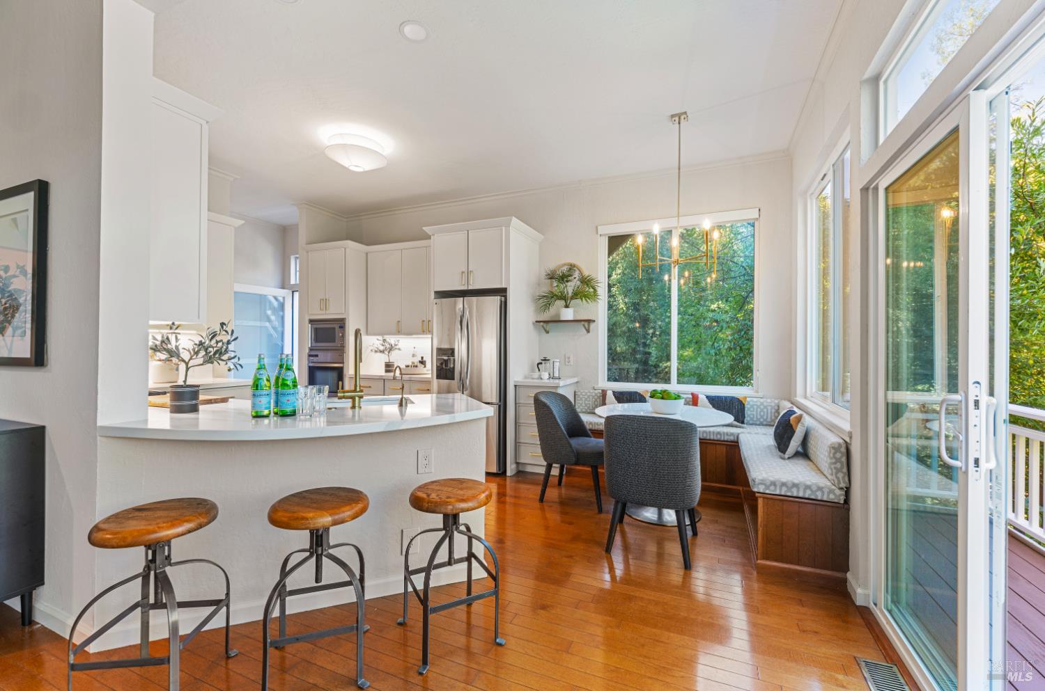 43 Creek Rd