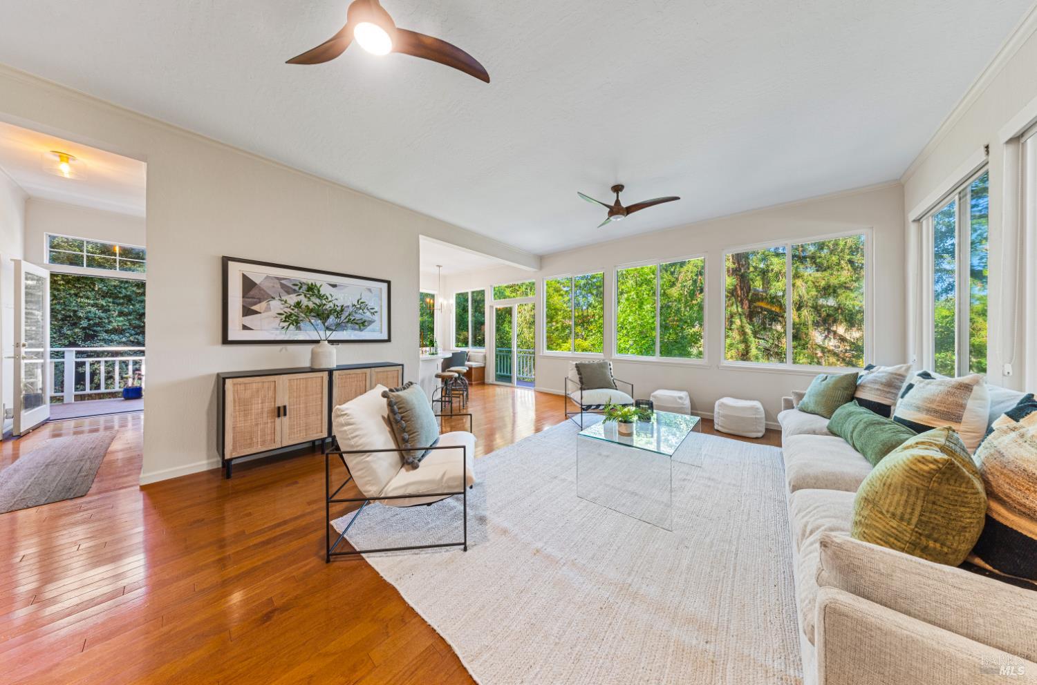 43 Creek Rd