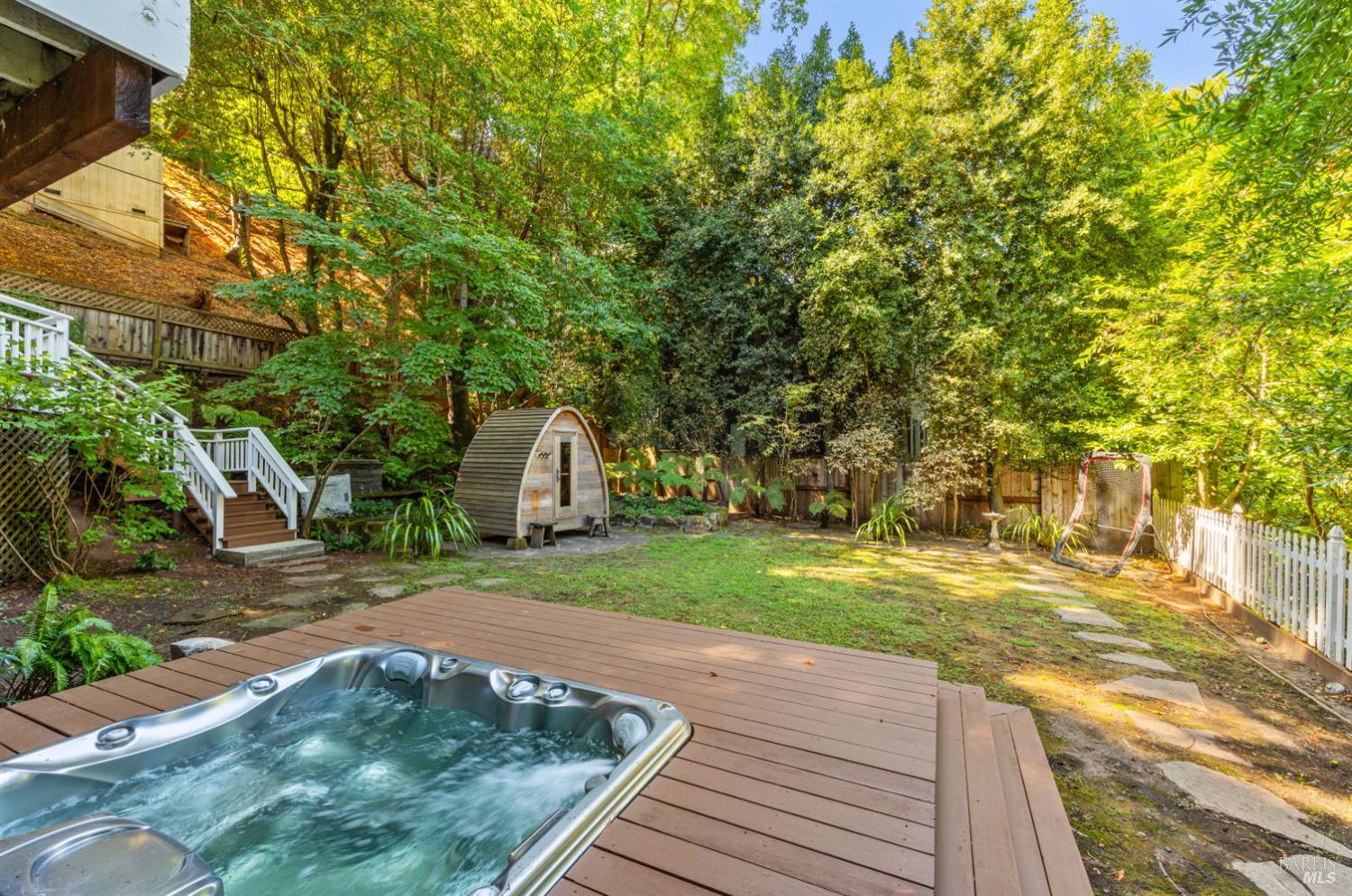 43 Creek Rd